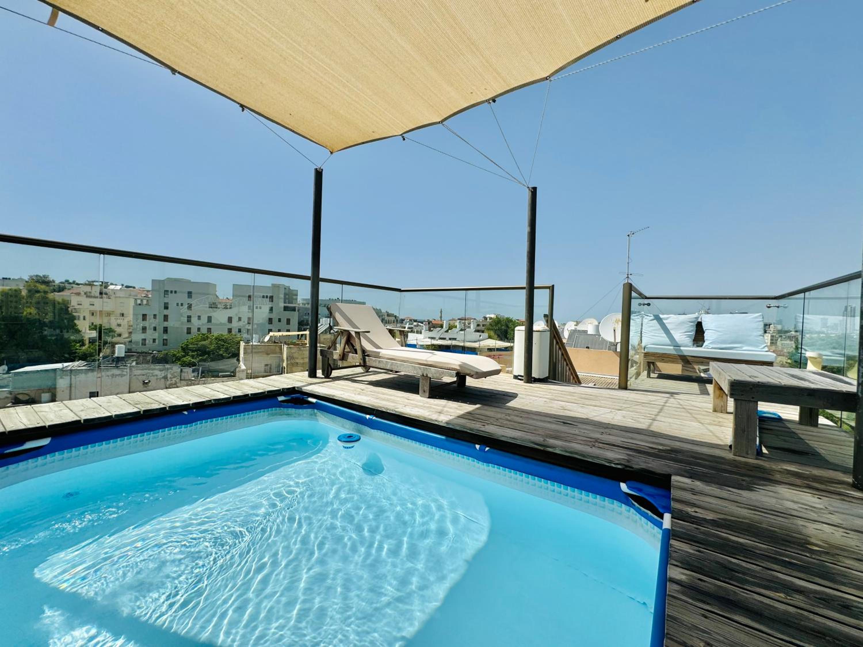 Old Jaffa's Penthouse Boutique Hostel view 2