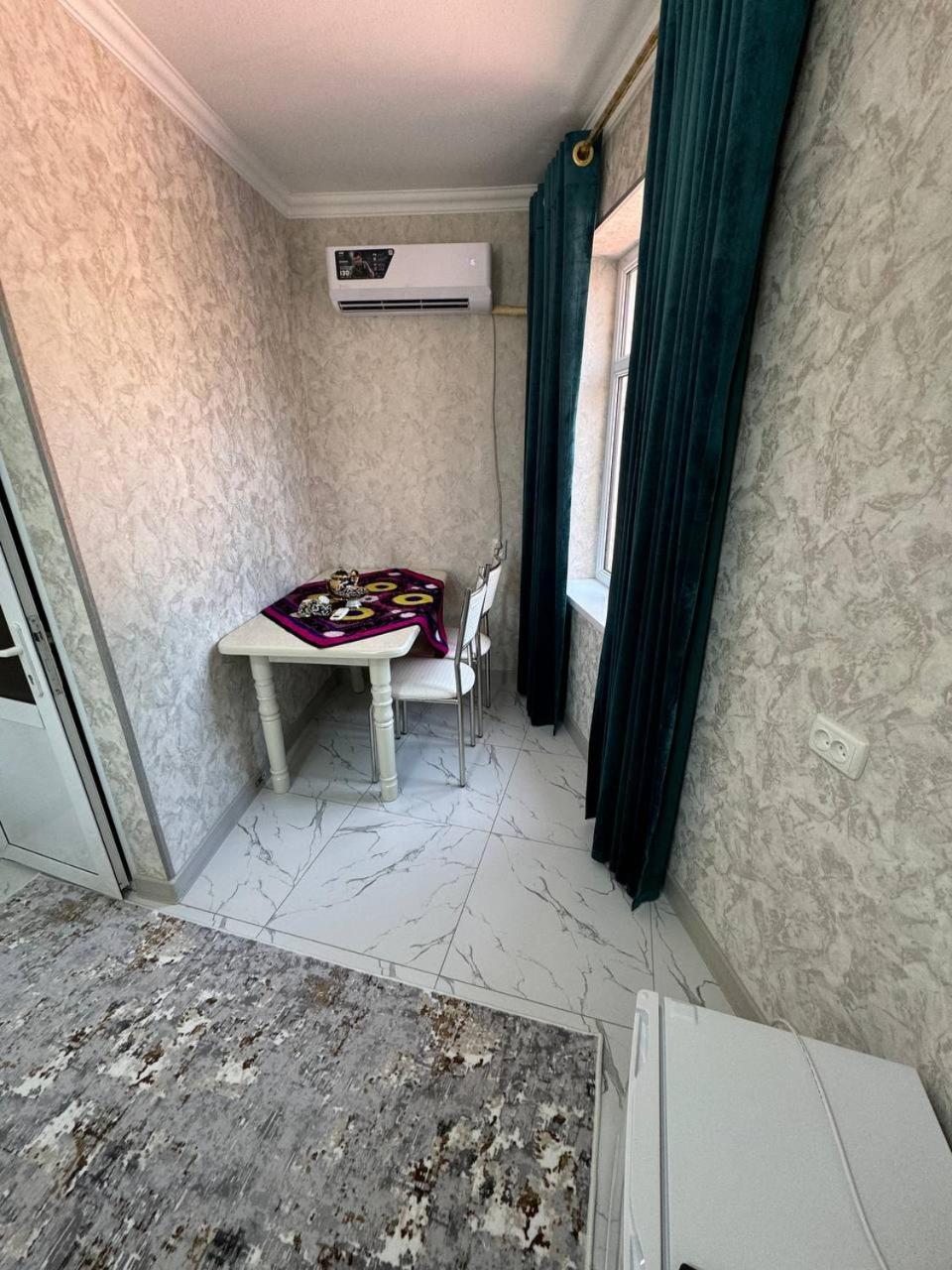 Khan Apartments