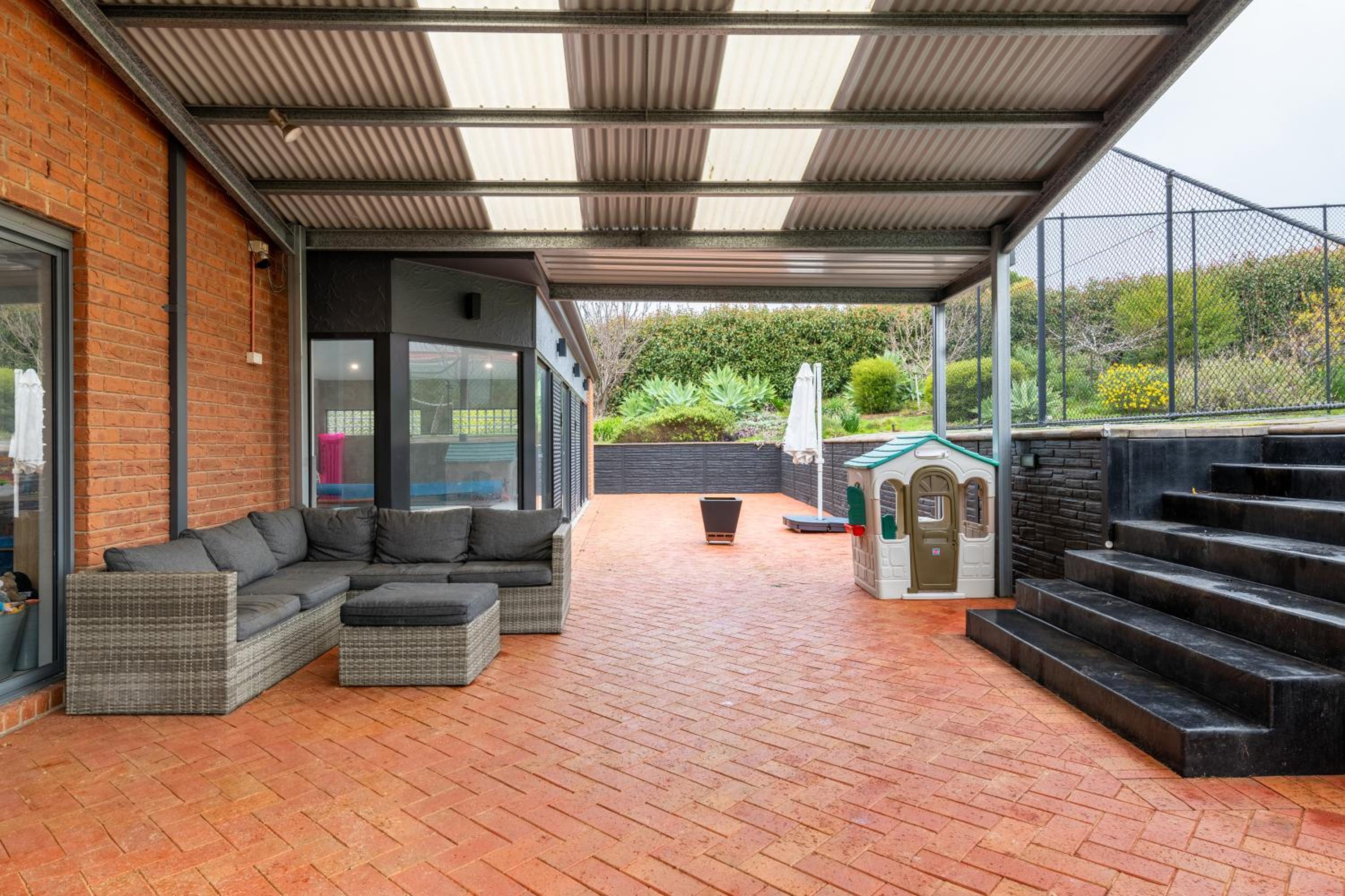 Kings Hill Retreat - Family Oasis with Heated Pool