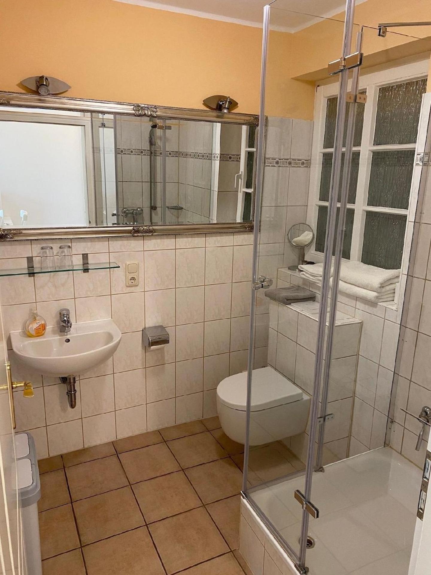 Großzügiges Studio In Einem Kleinen Fachwerkhaus