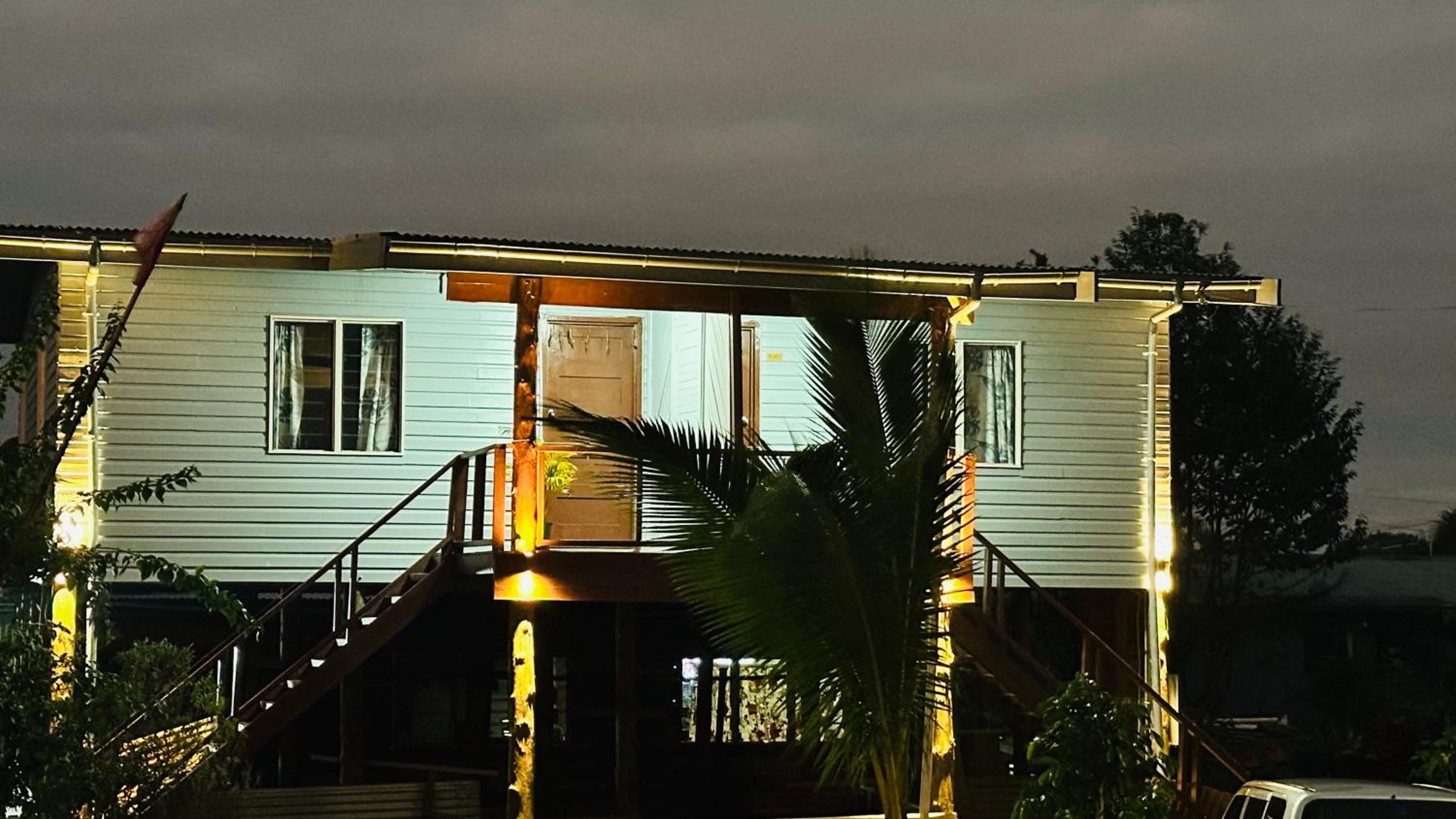 Timber House & Apartments - main view