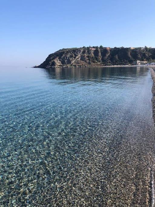 Trinacria appartamento con vista sulle Eolie view 2
