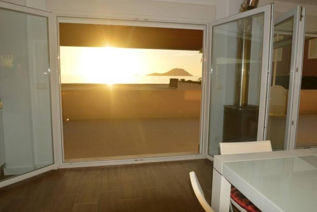 Villa Isla Grosa- primera línea mar view 3