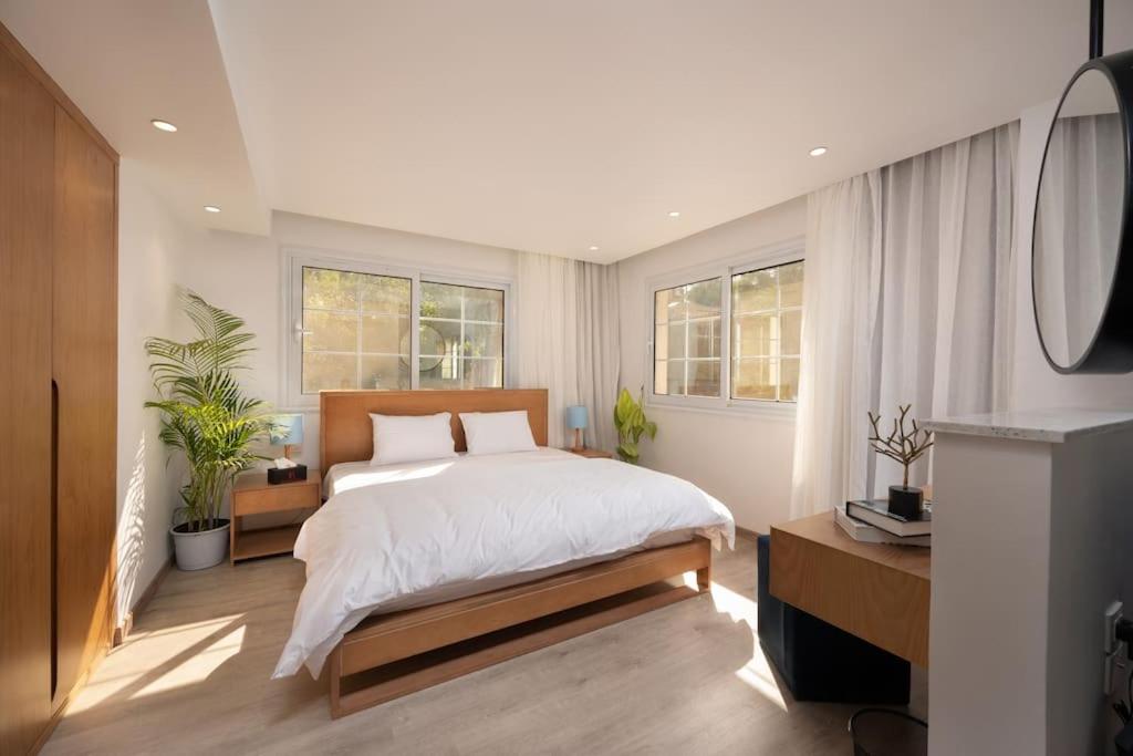 Charming Sunny Studio