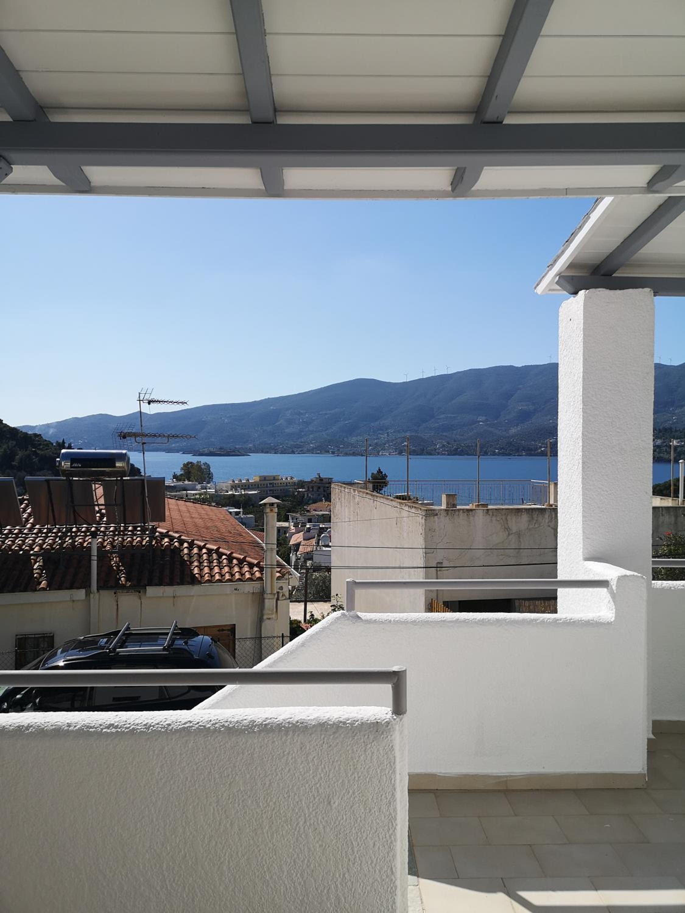 Poros Askeli sea & mountain view apartment view 3