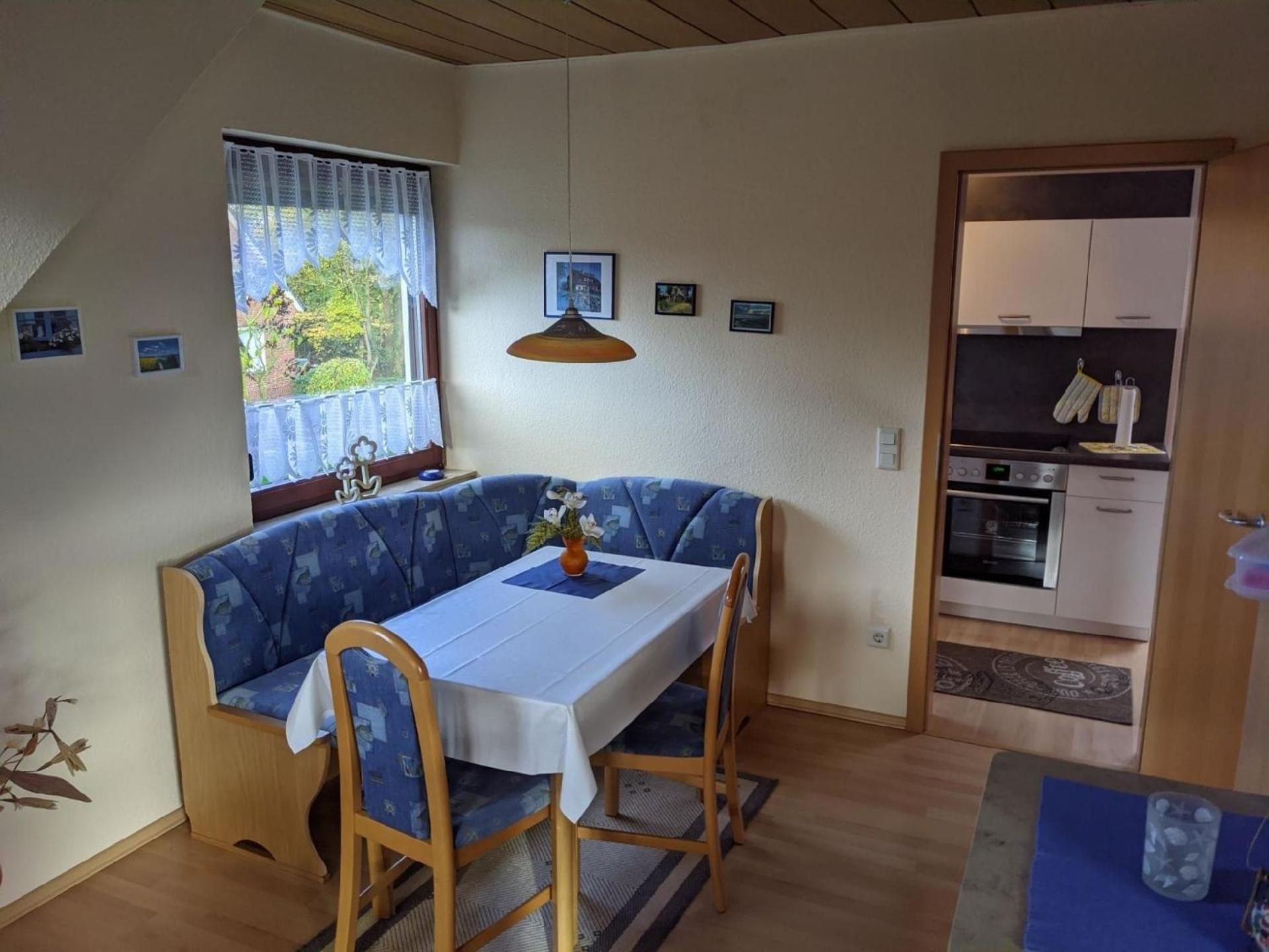 Ferienwohnung Deichnähe In Wilhlelmshaven Voslapp