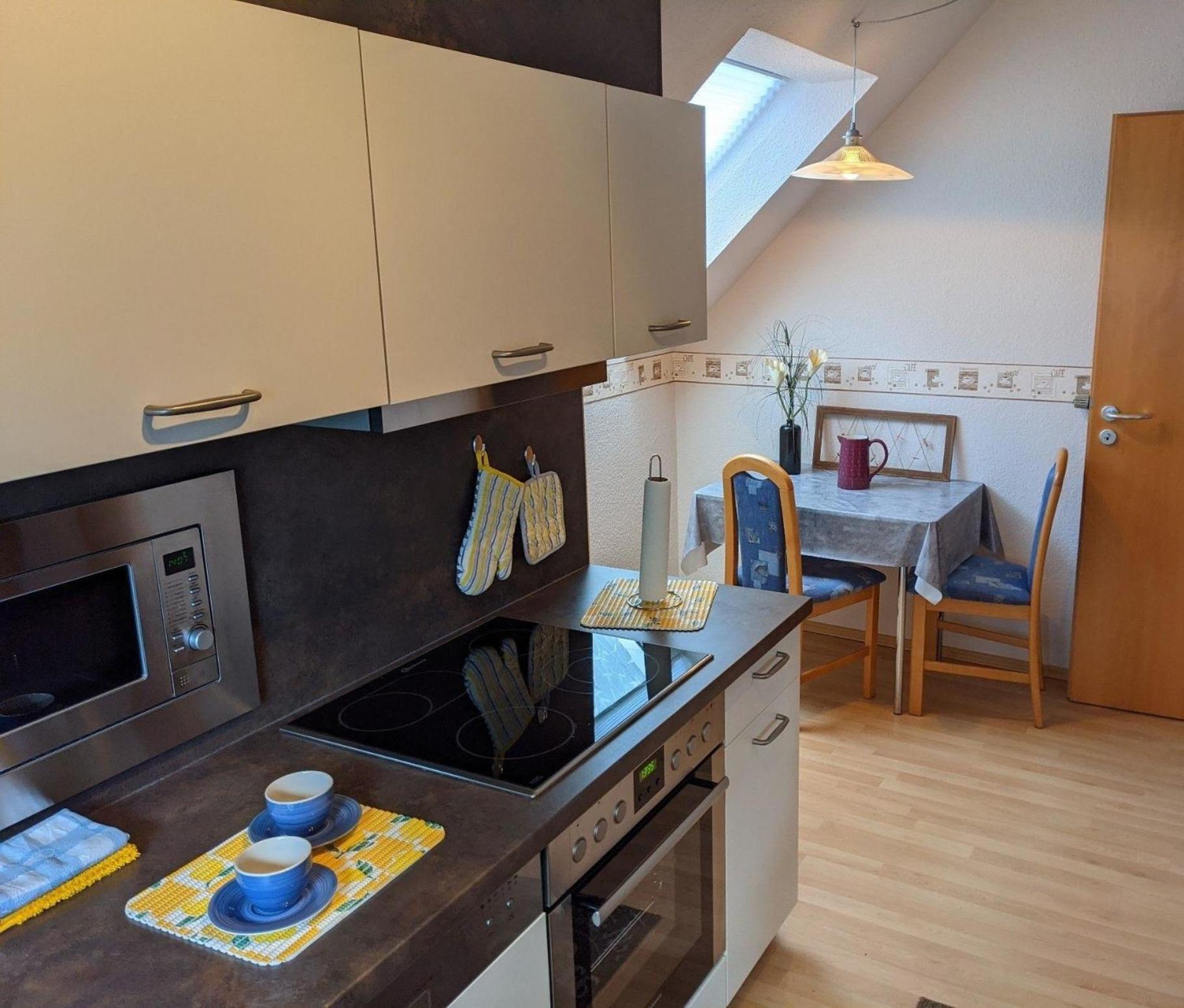 Ferienwohnung Deichnähe In Wilhlelmshaven Voslapp