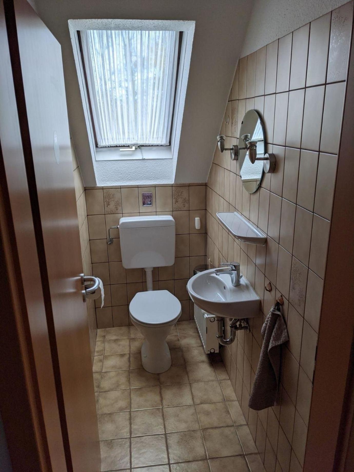 Ferienwohnung Deichnähe In Wilhlelmshaven Voslapp