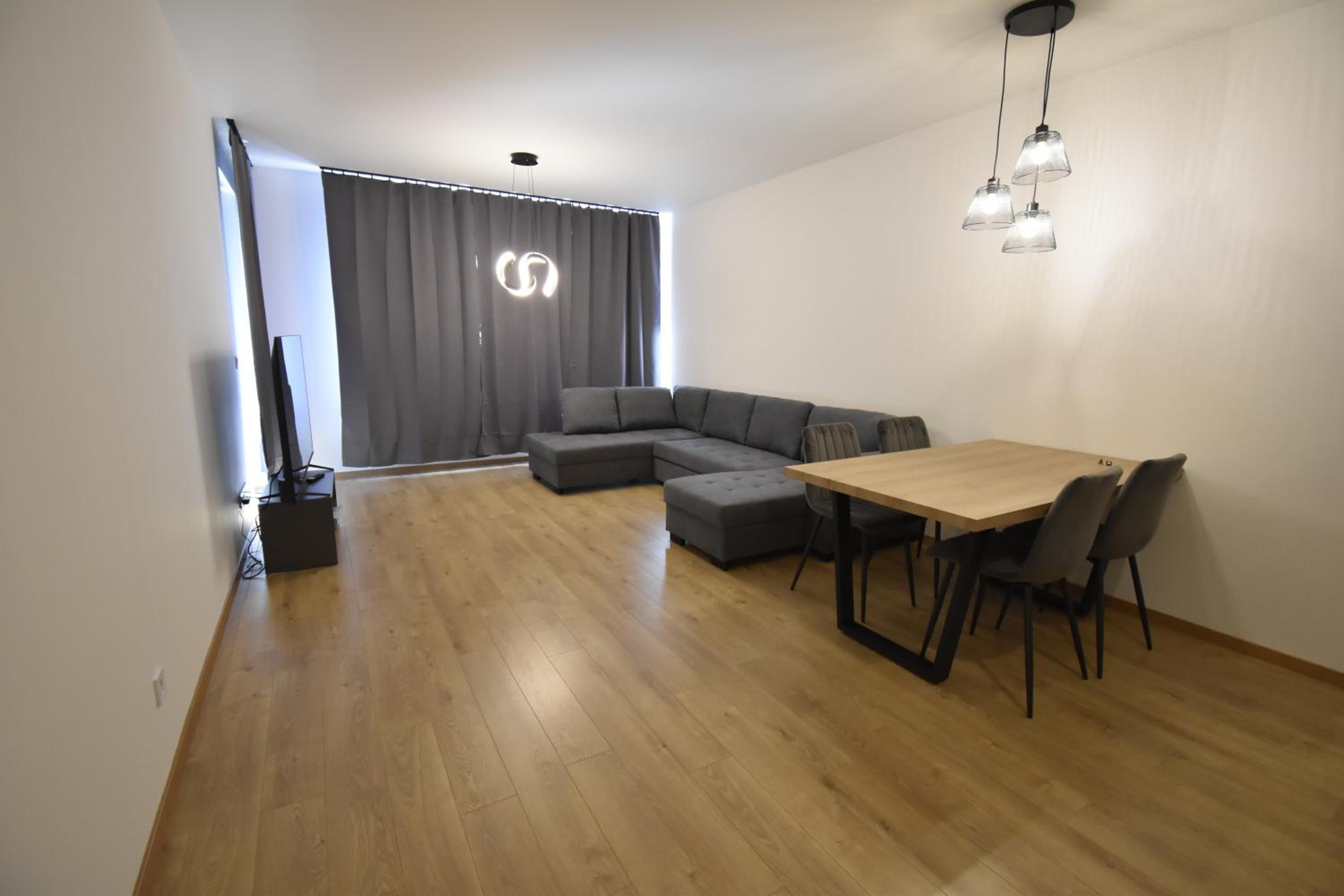 IMPERIAL apartment Albelli N,2 in centre-old town - private garage parking view 2