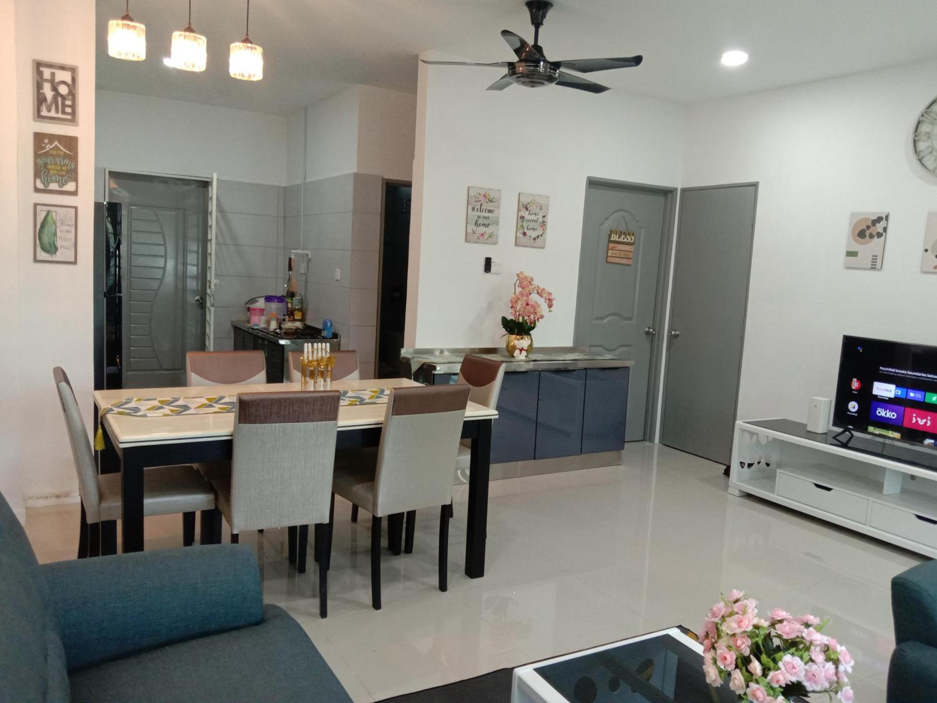 DQ Guest House With Private Pool Kota Seribong Near Wakaf Che Yeh - M u s l i m F r i e n d l y photo 2