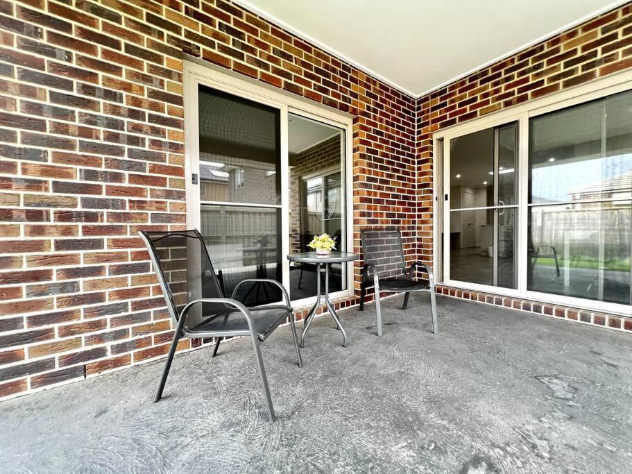 five-room house next to the park16