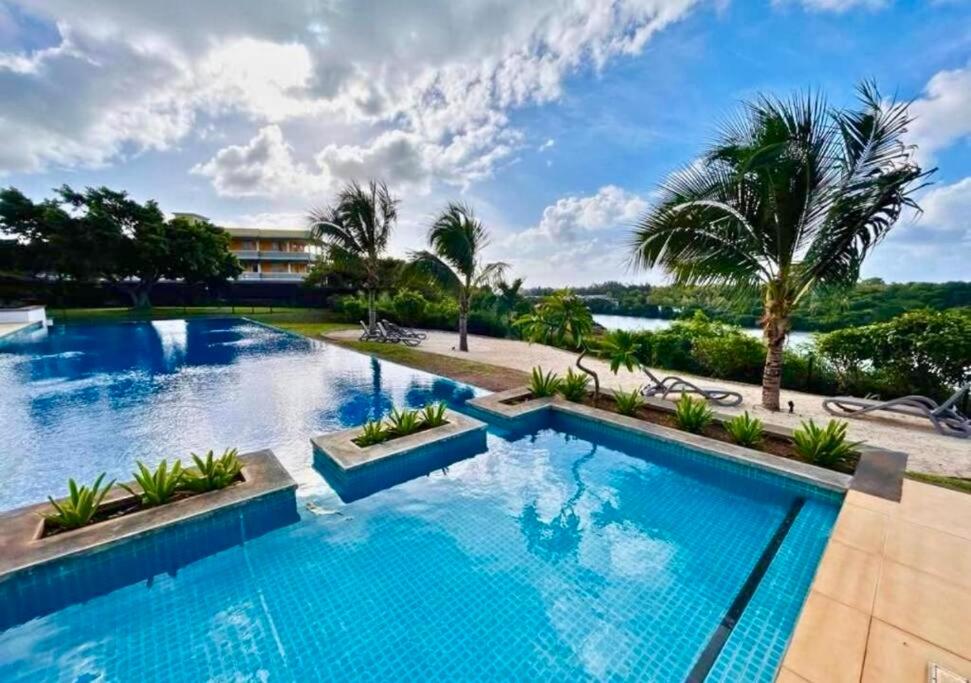 Port Chambly Riverfront Villa