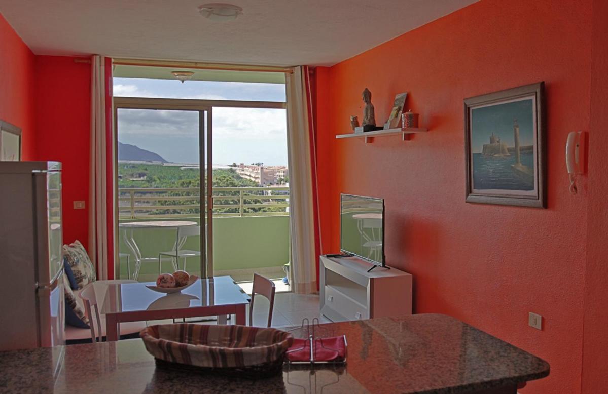 Puerto Naos Apartment view 2