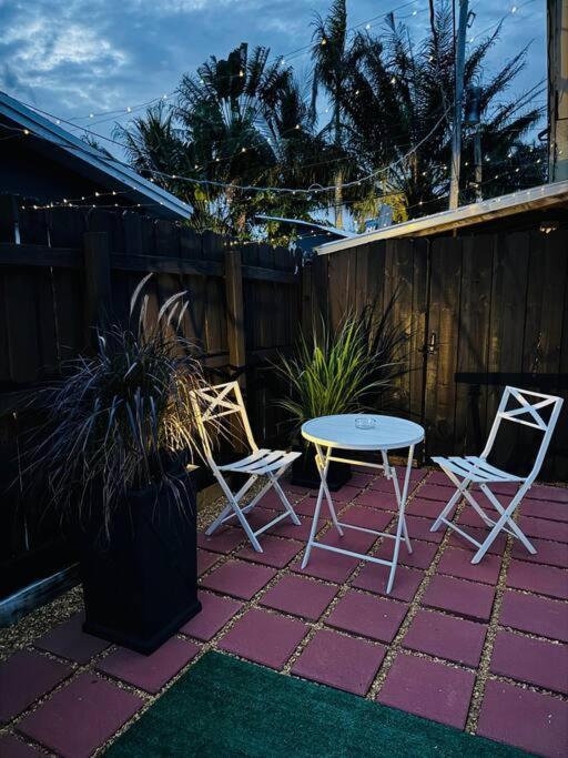 Studio with Terrace Near Hard Rock-Patio
