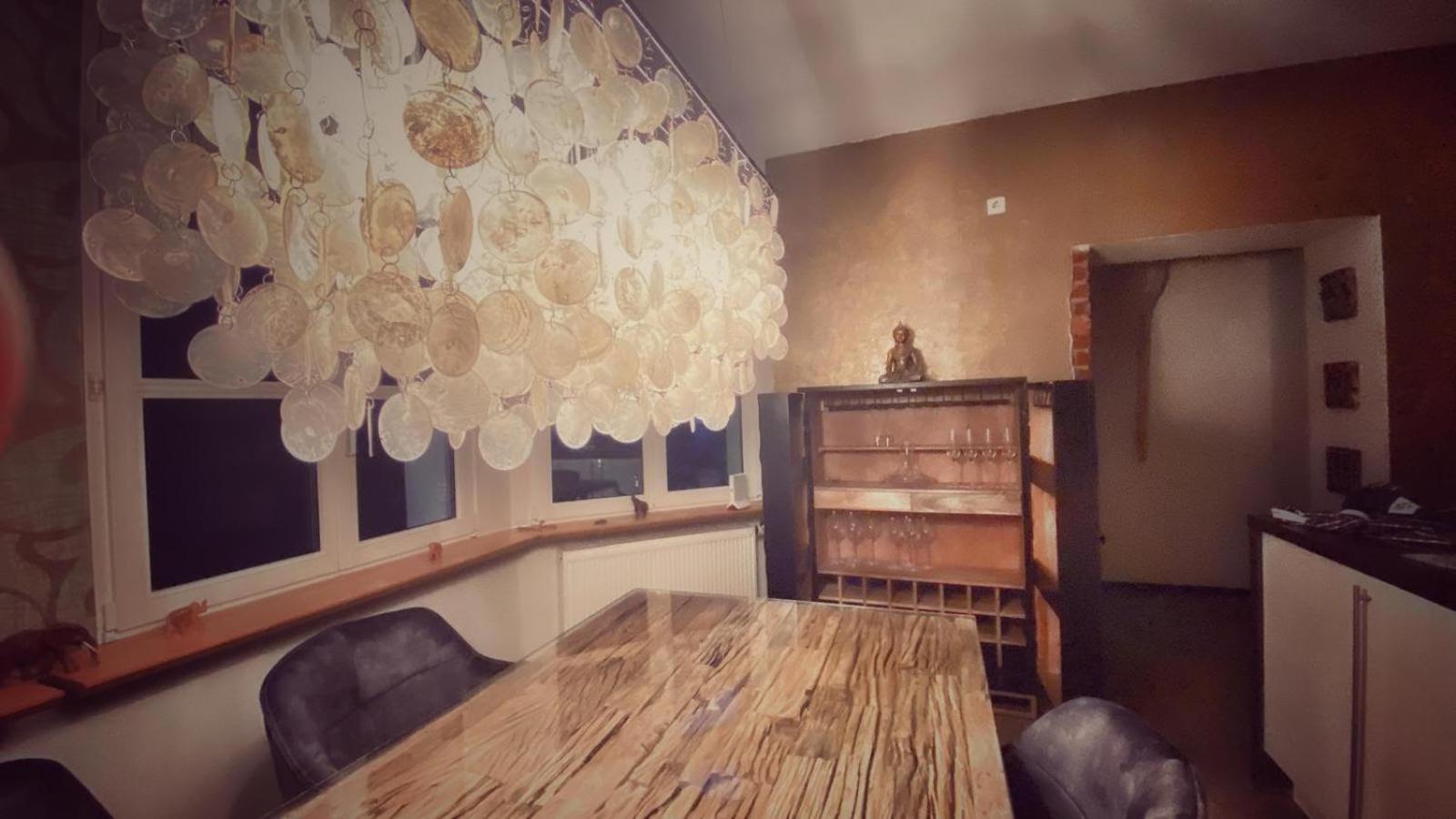 Klimaanlage, 5 Sterne Villa Bahnhoftraum, plus NEU zubuchbares Event, 333 qm, 1200qm Garten, virtueller Rundgang, Dachterrasse, Whirlpoolbadewanne