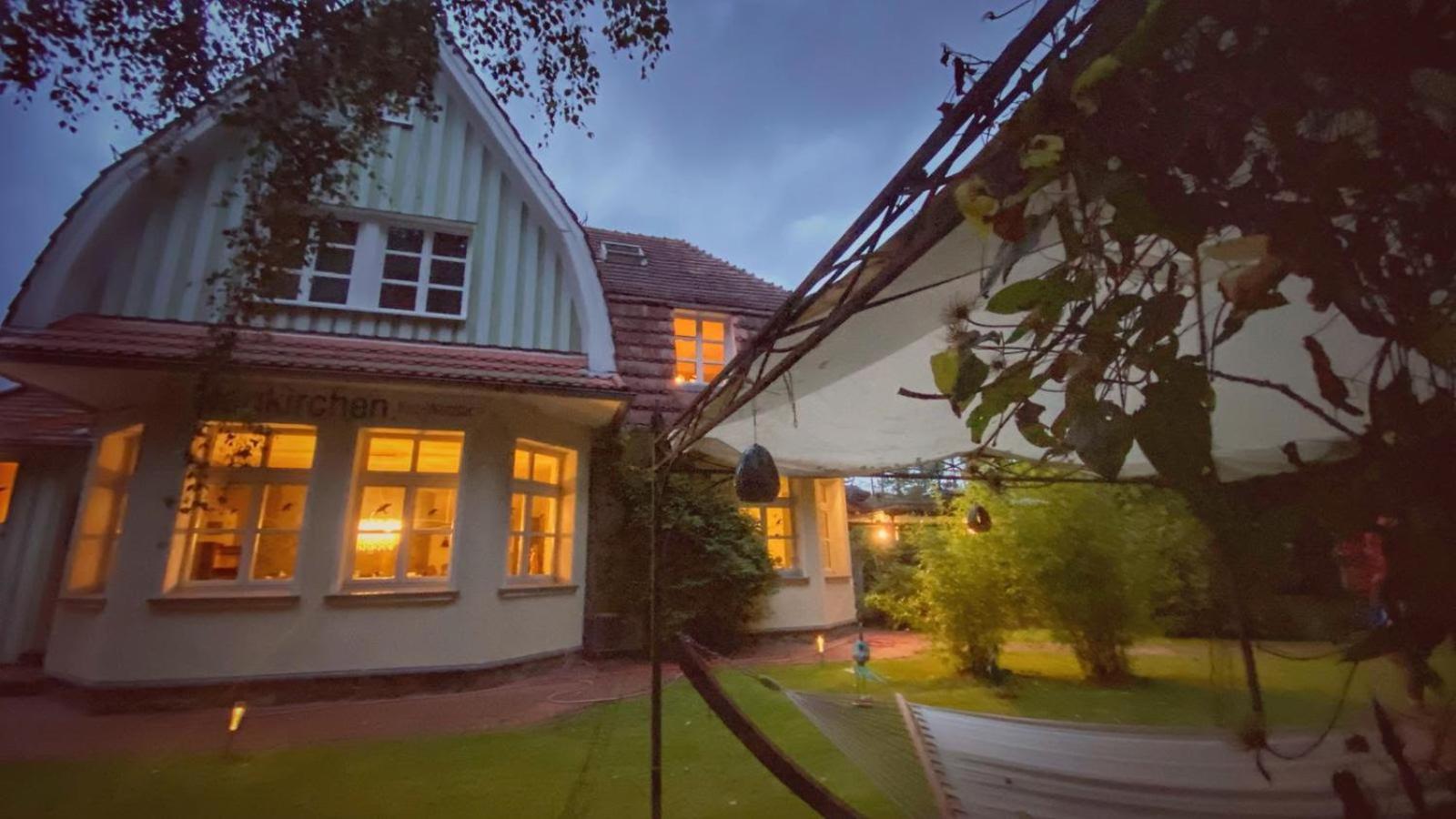 Klimaanlage, 5 Sterne Bahnhoftraum, 200qm Appartement 