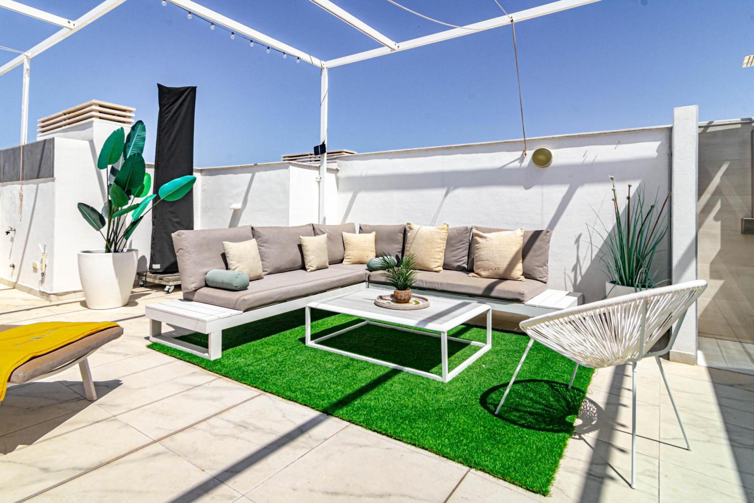 LMS48- Roof terrace jacuzzi sauna photo 4