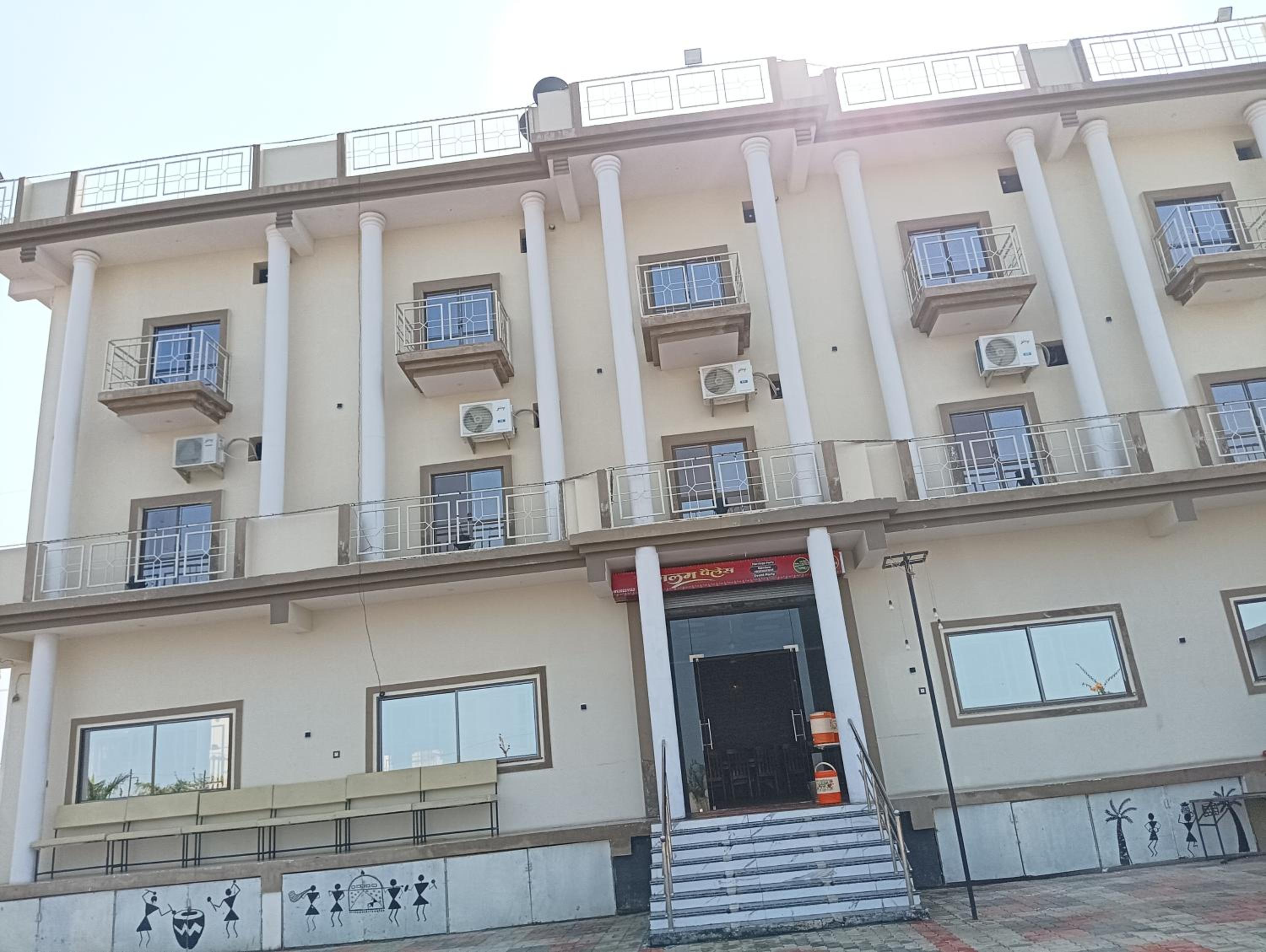 Mangalam Palace