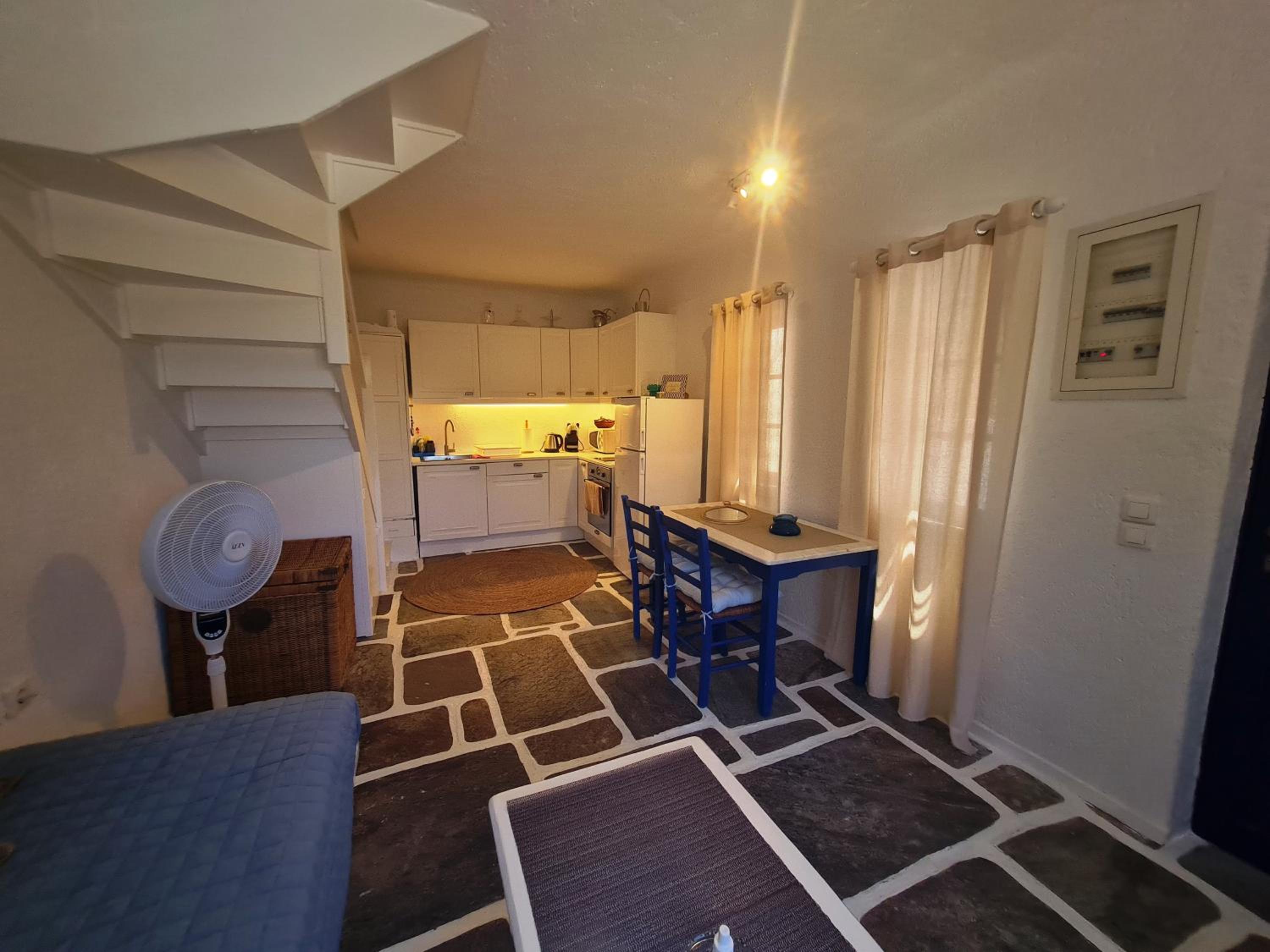 Blue Pearl Maisonette