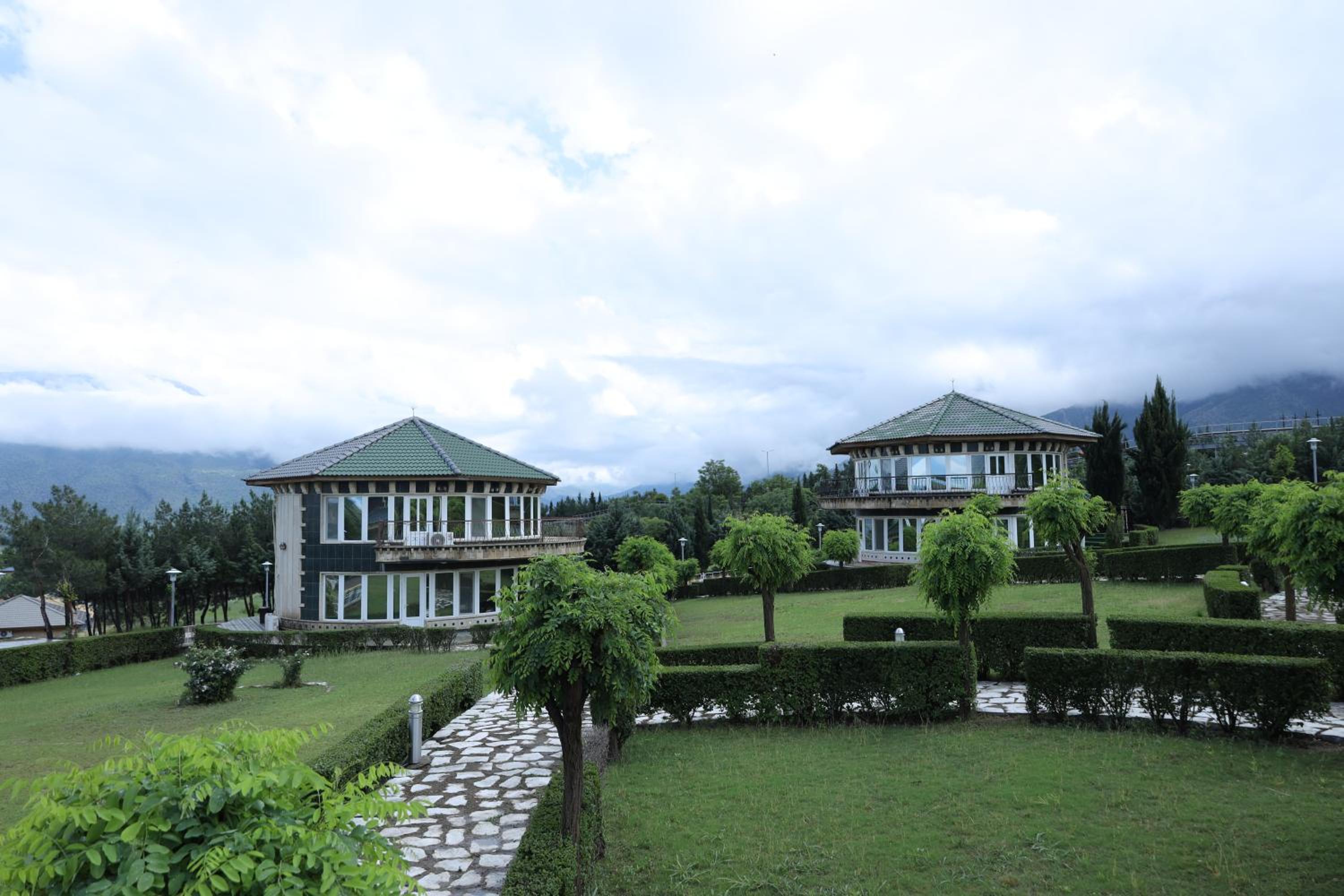 Shingelbana Resort
