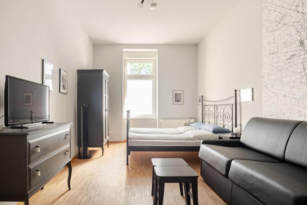 Nap Club - stylish & quiet base in vibrant Kiez