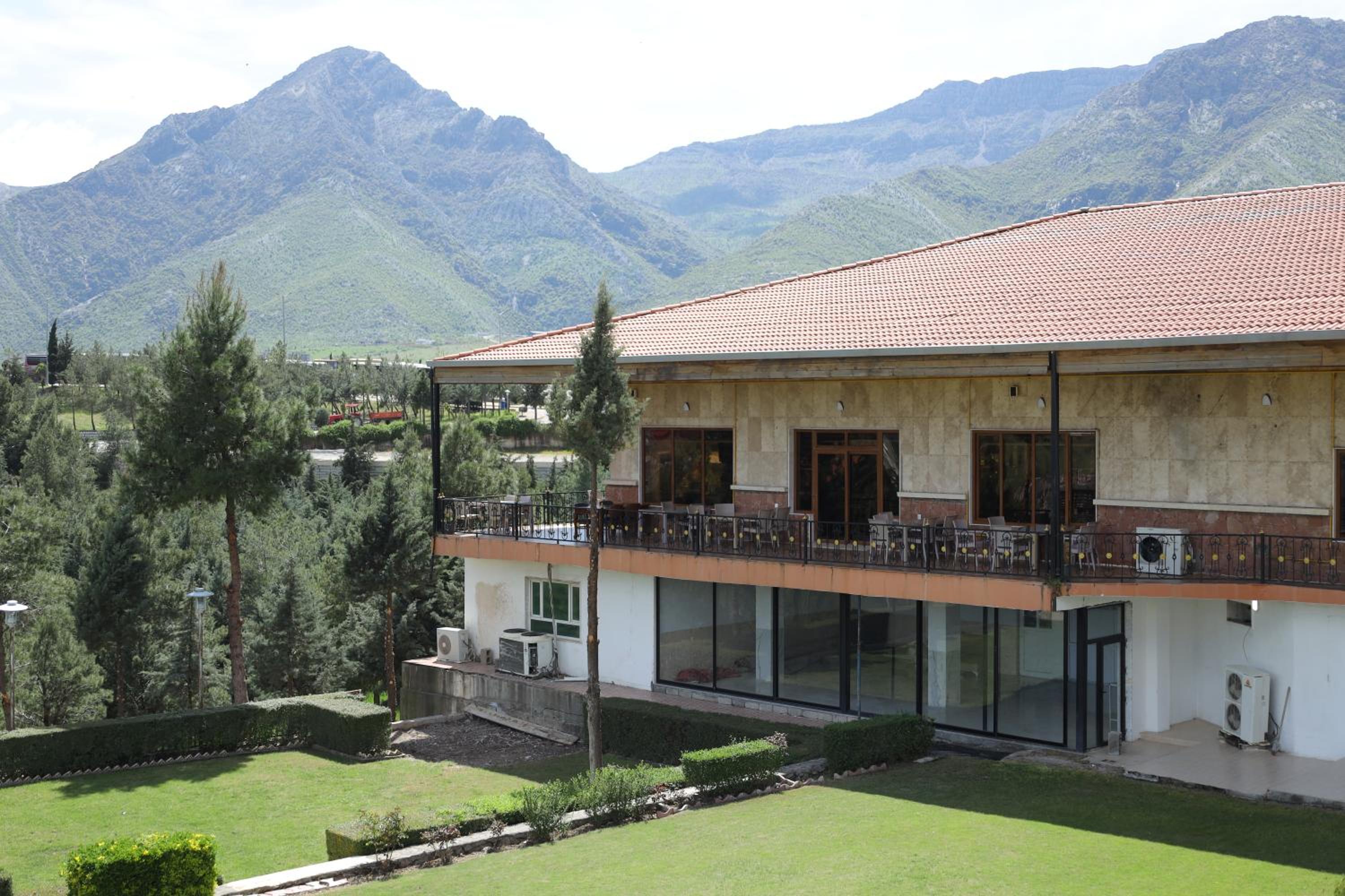 Shingelbana Resort