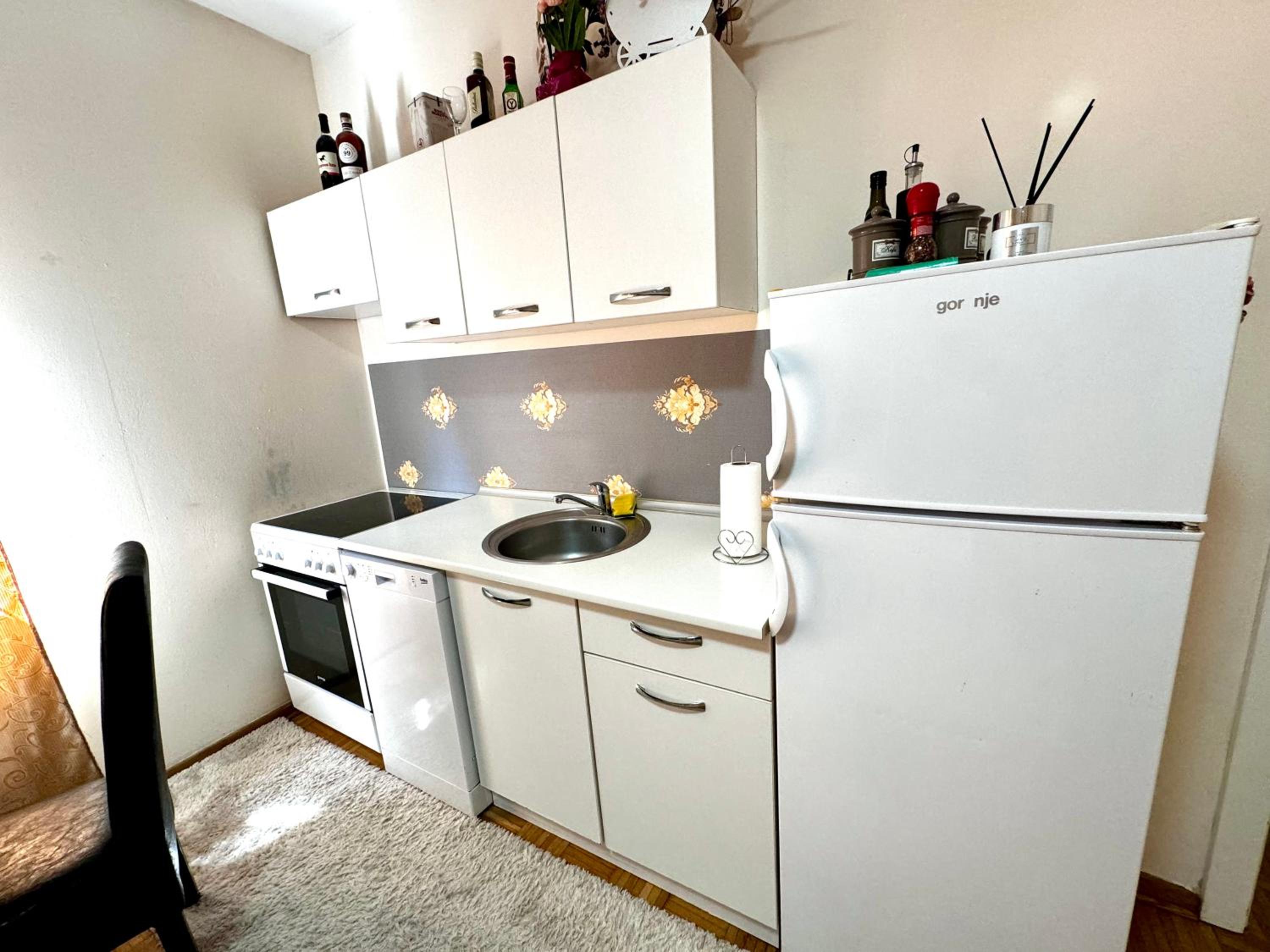 Lovely Apartment with terrace/Divan apartman sa terasom view 2