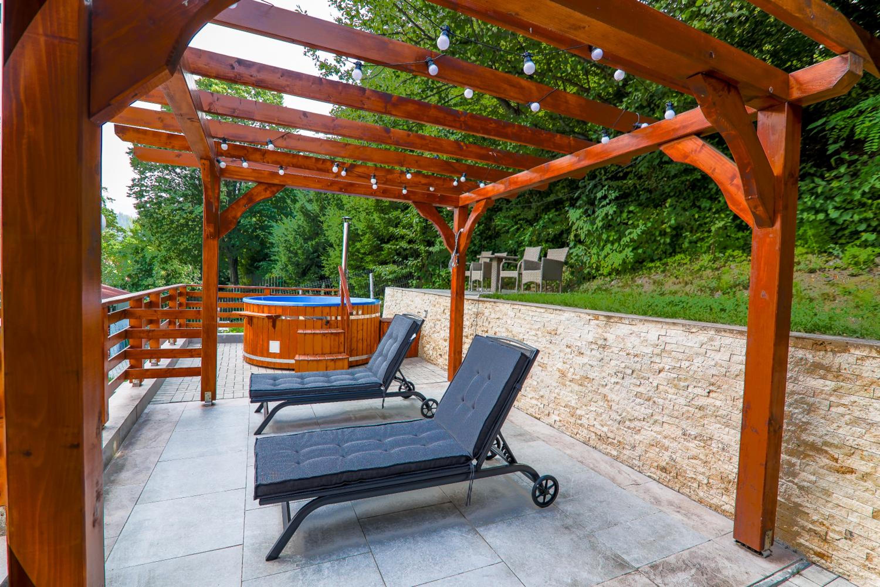 Cedrus Bran Boutique