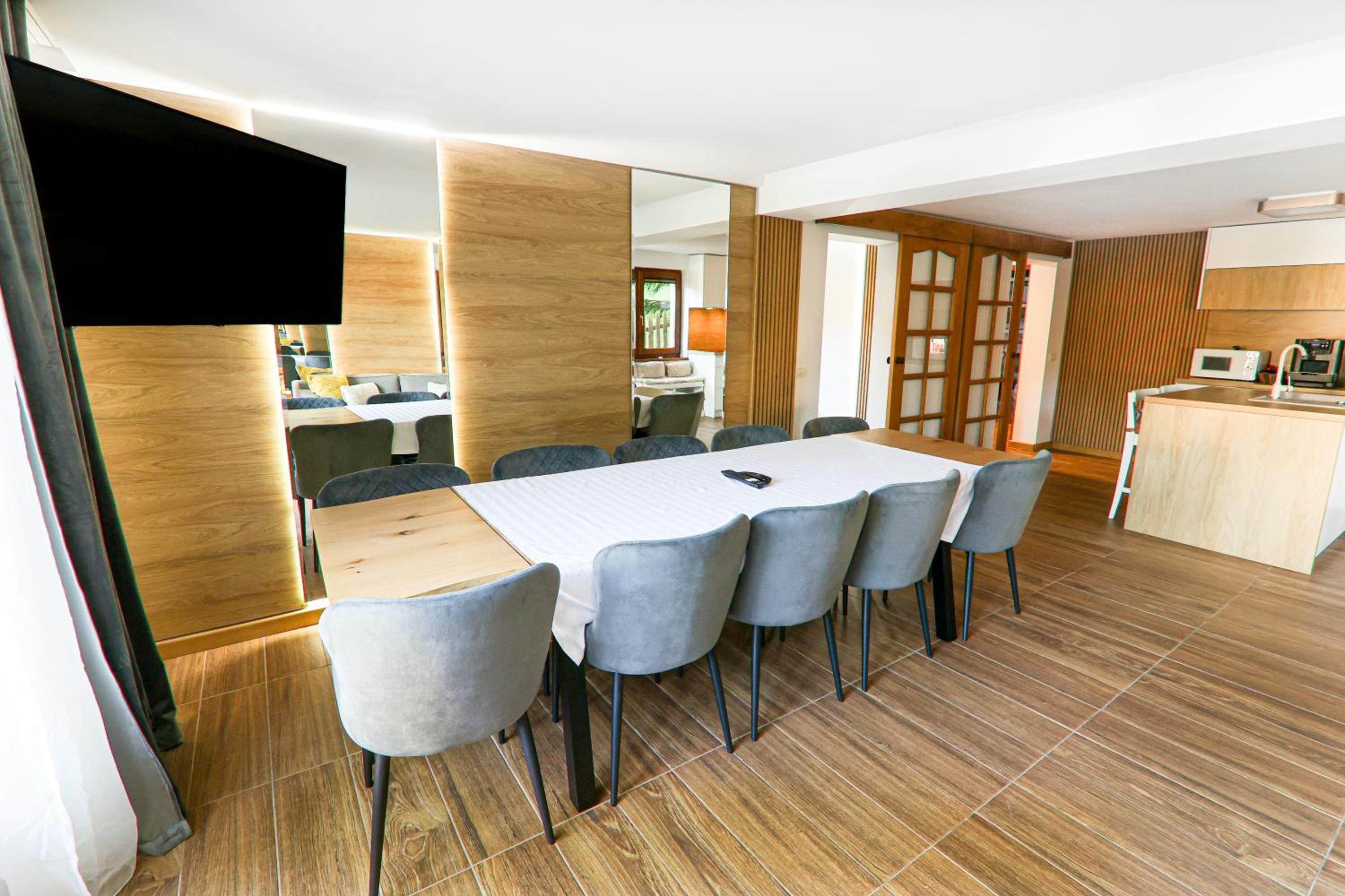 Cedrus Bran Boutique