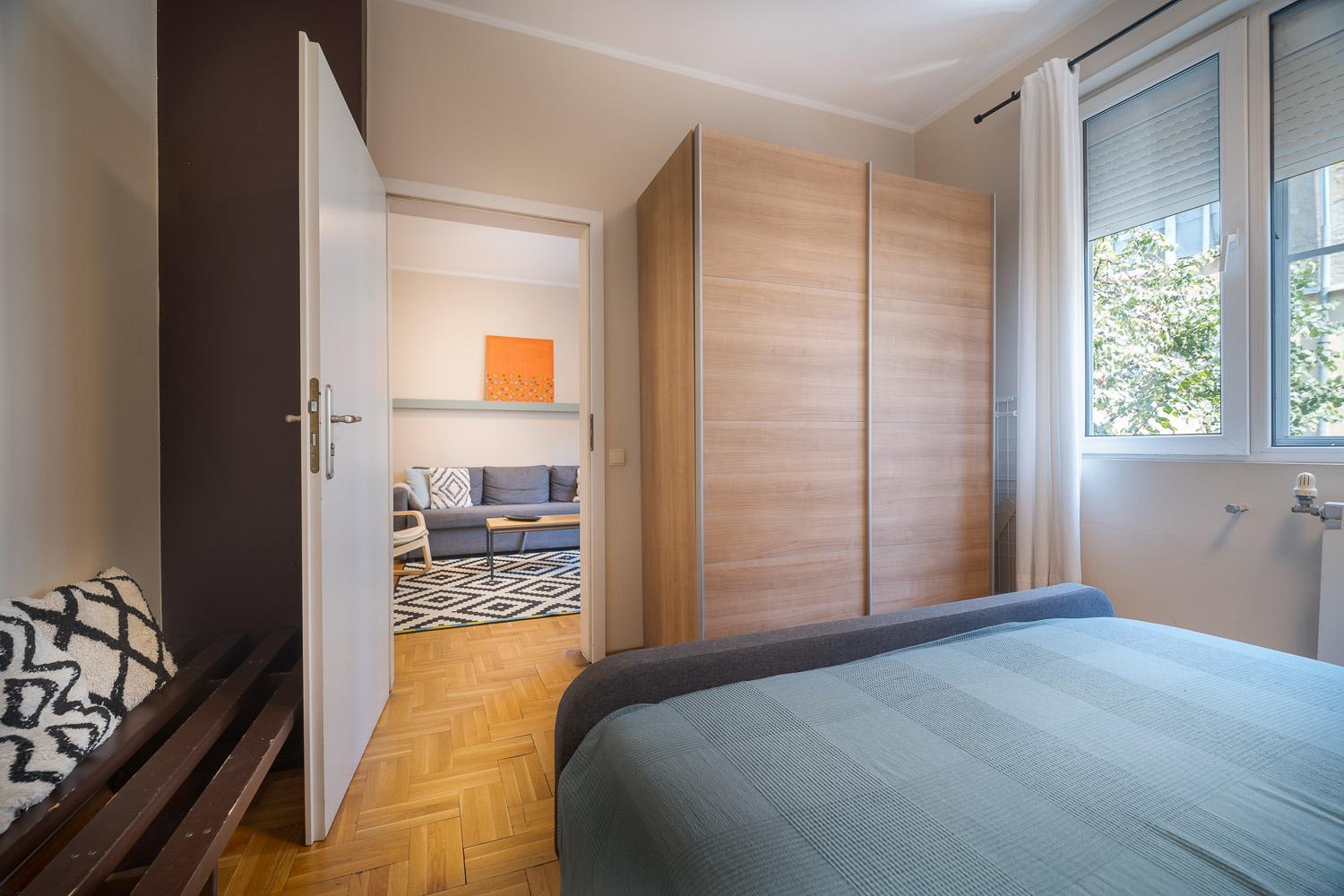 Cozy 1 bdrm, top center, Solunska near Vitoshka street