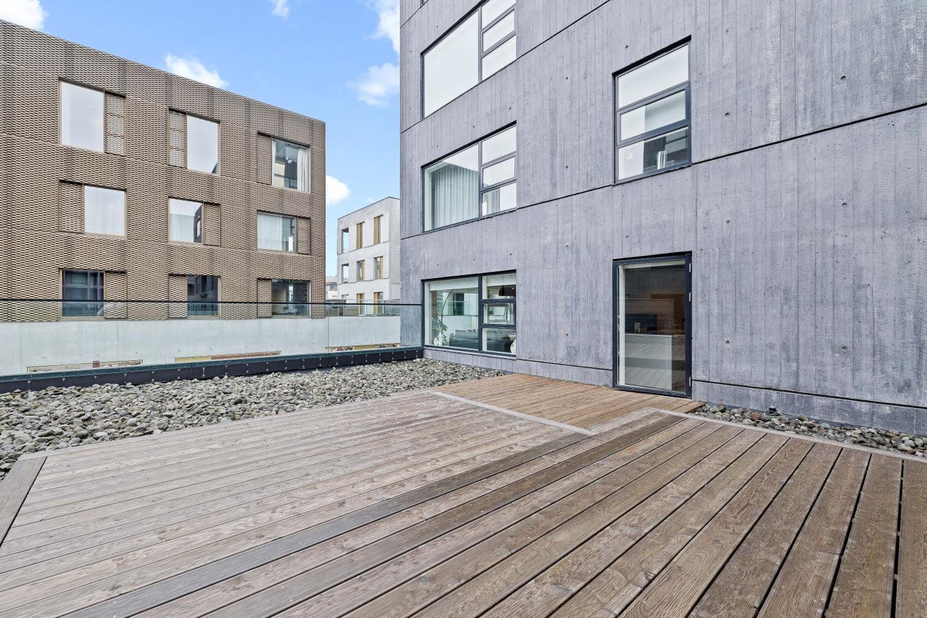 Most Desirable apt Block in Reykjavík view 5