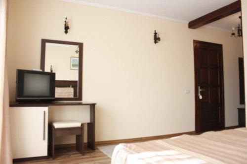 Photo 25