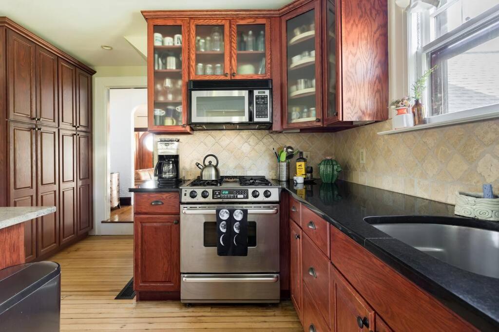 Casa Mono - Contemporary Design meets 1920s Charm close to NYC view 5
