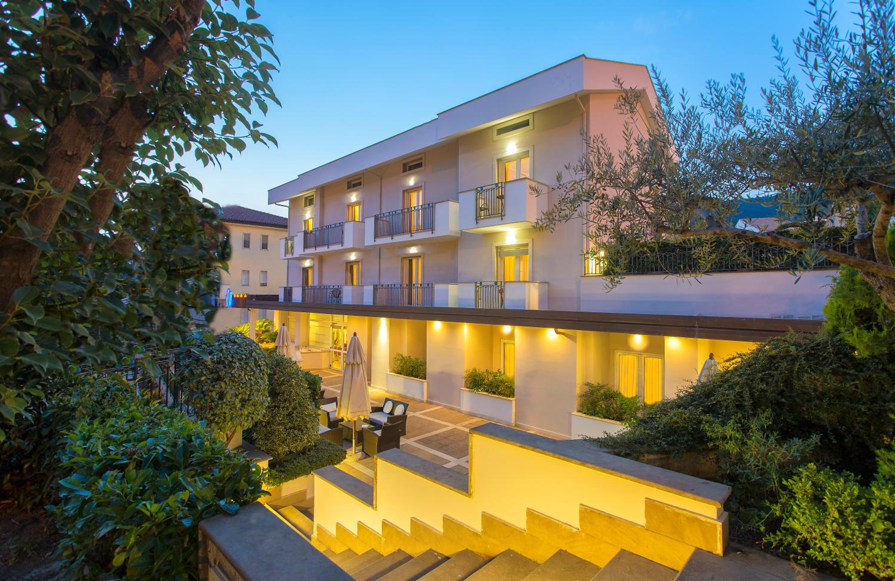 Hotel Virgilio Grand Hotel - Image 1