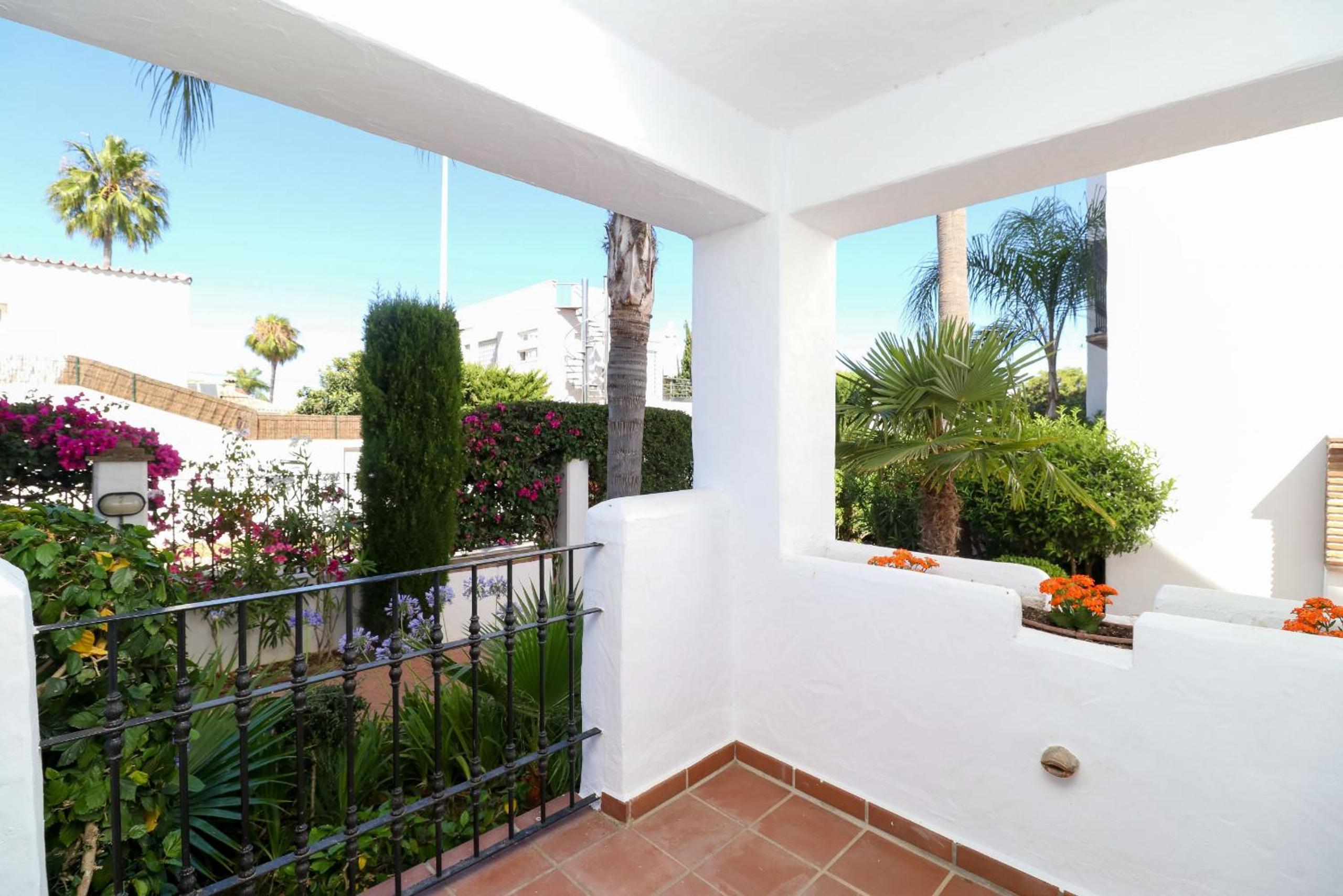 San Pedro de Alcantara beachside apartment