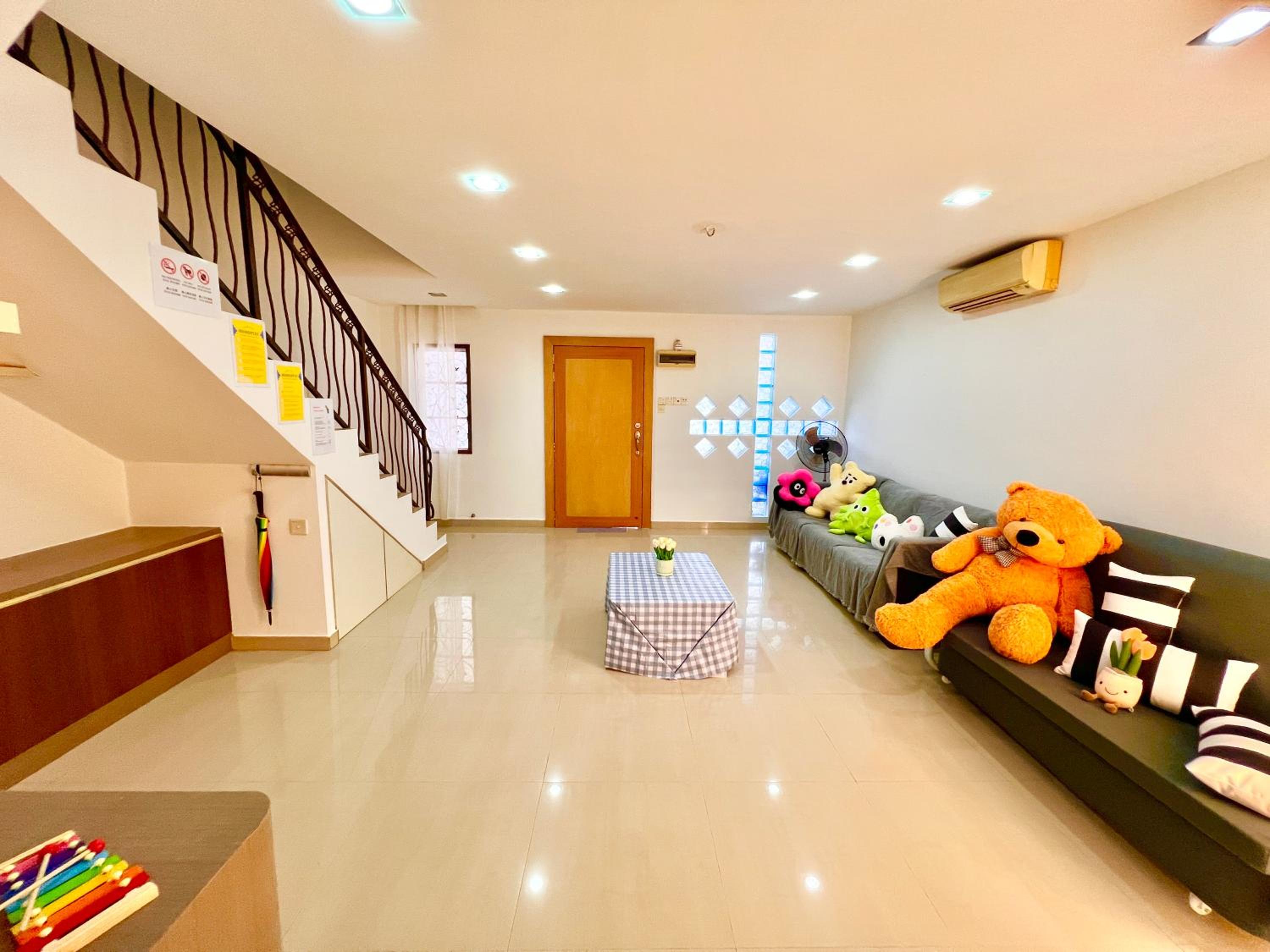 Teddy House with Kids Corner at Bukit Indah Near Legoland and EcoBotanic