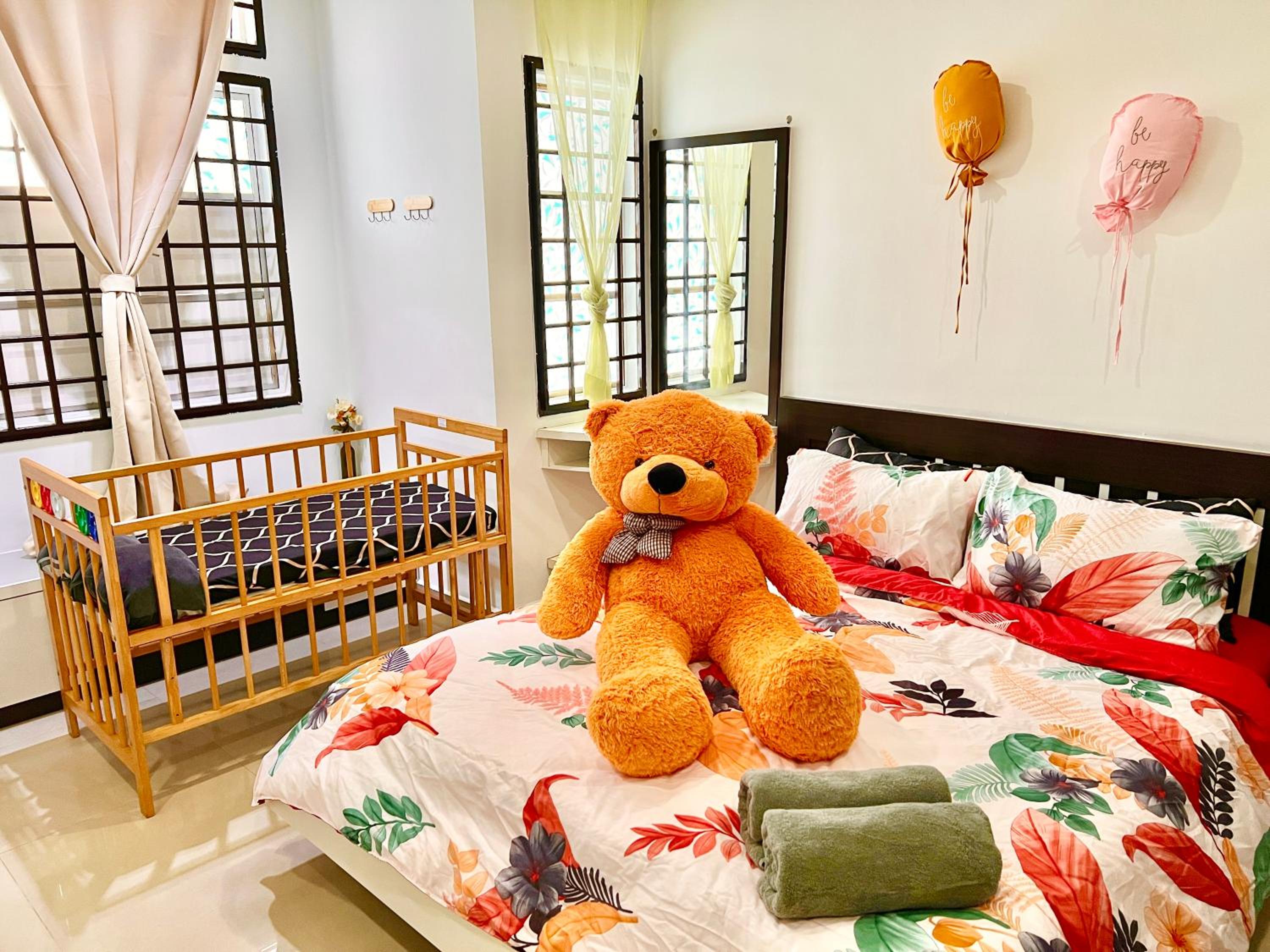 Teddy House with Kids Corner at Bukit Indah Near Legoland and EcoBotanic