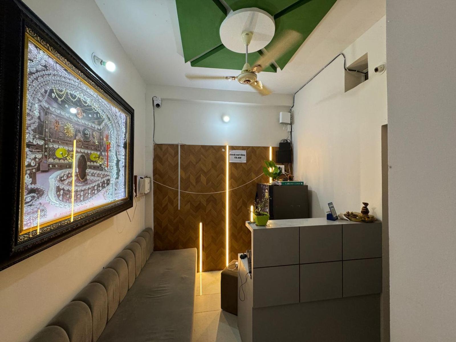 hotel shivmatra