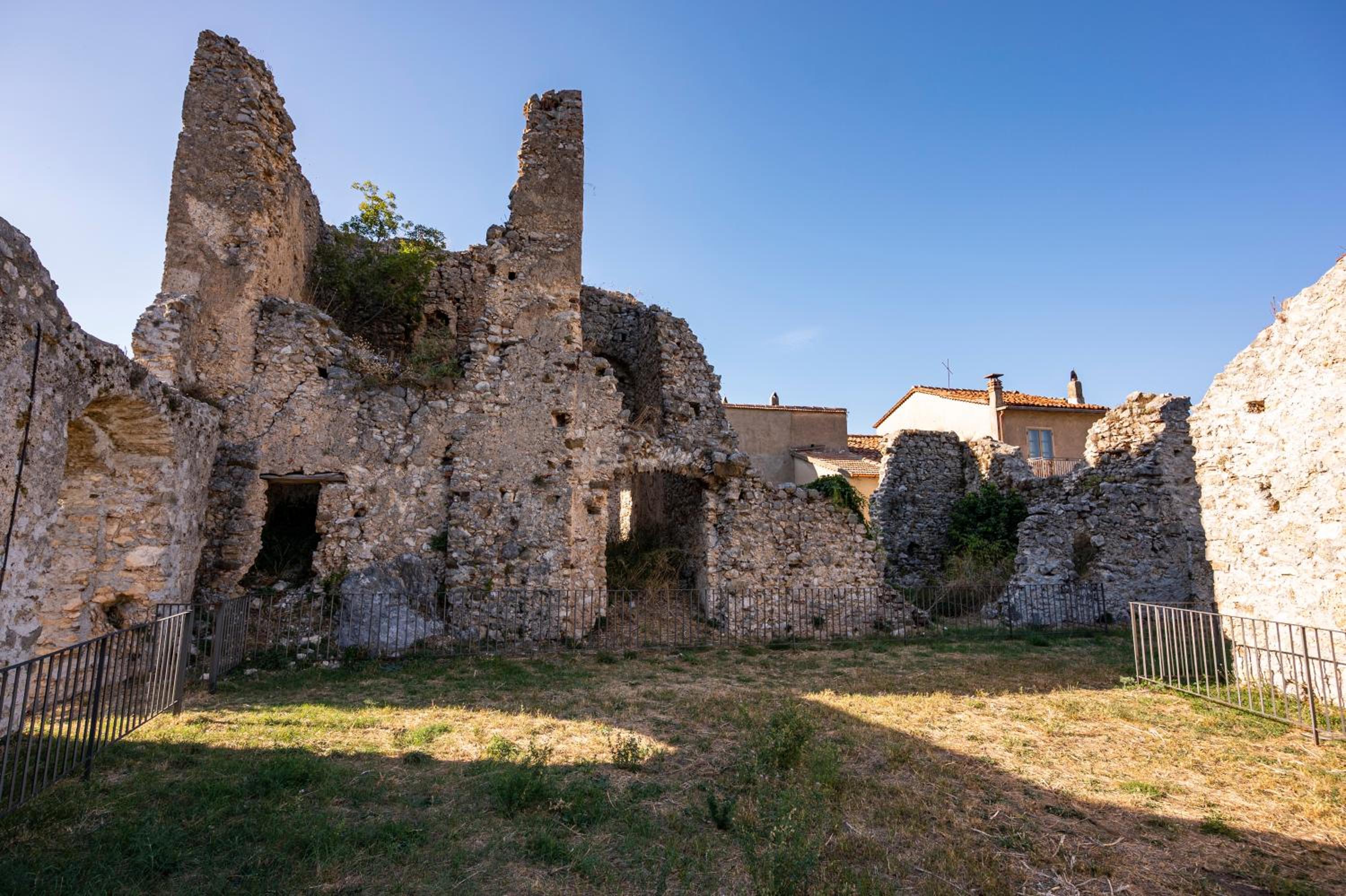 PIAZZA LAURINO Apartments