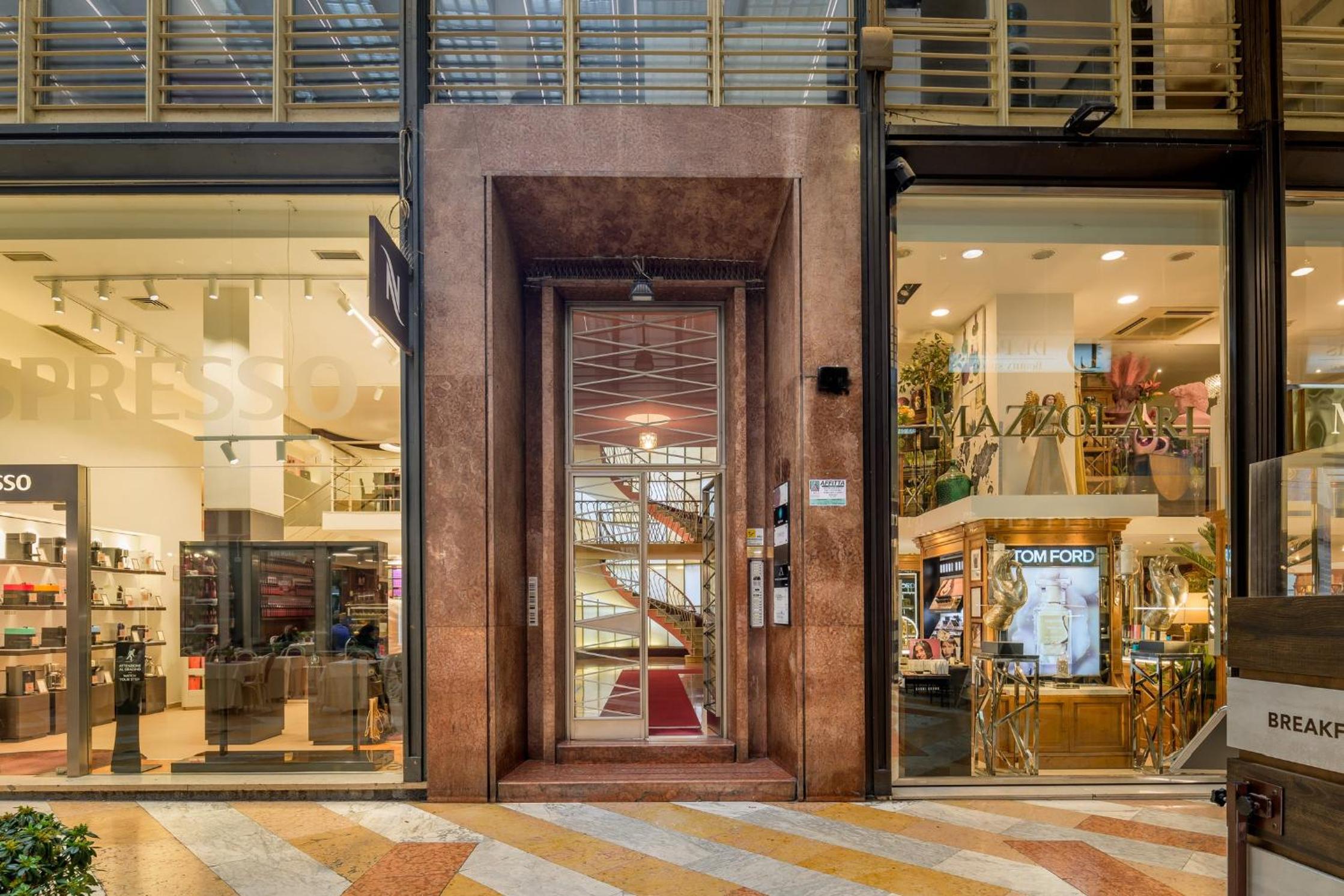 San Babila Luxury Apartment photo 1