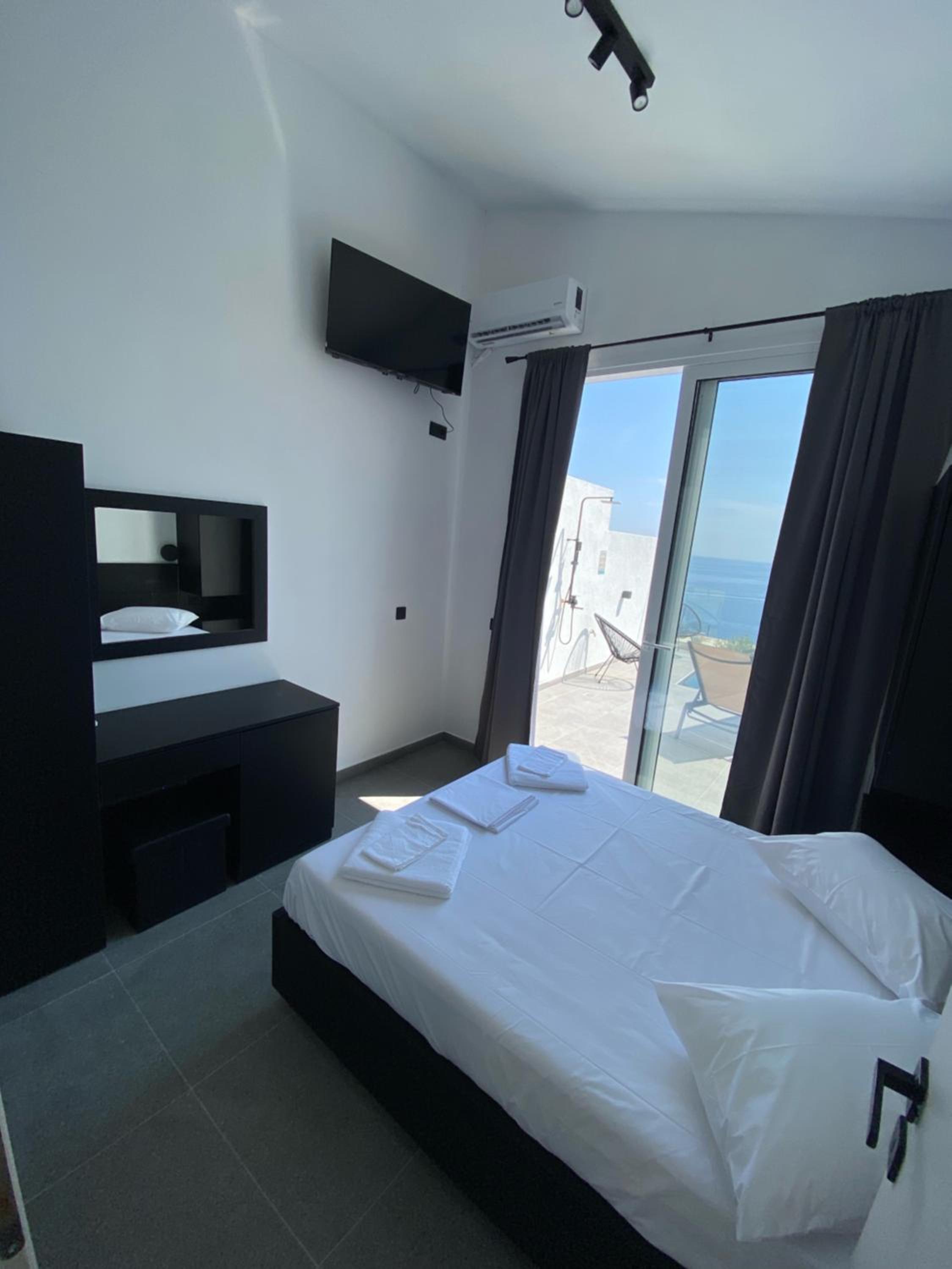 Photo 145
