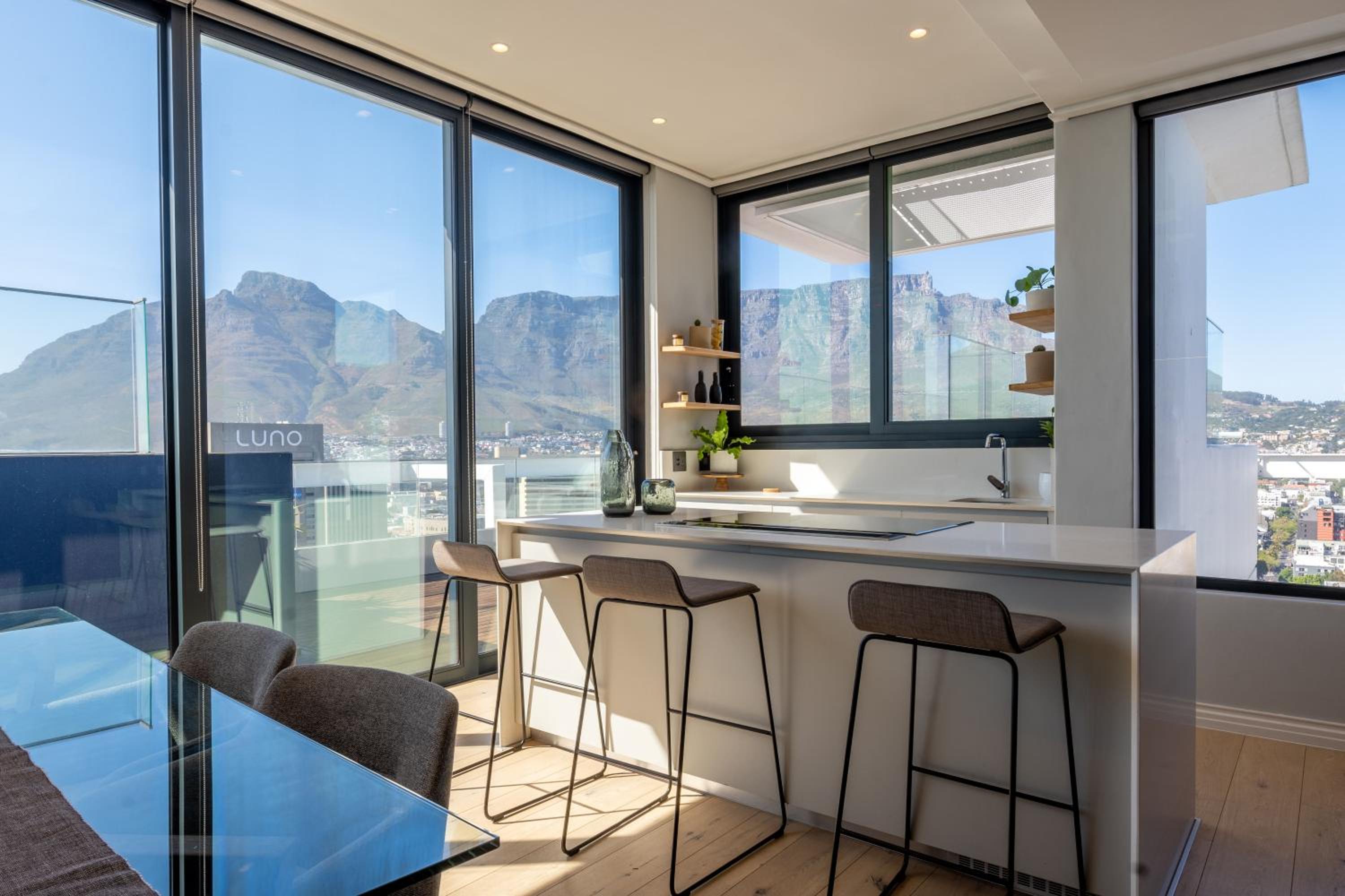 Highest Penthouse in the City - 16 On Bree Luxury