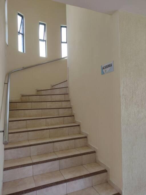 Lindo apartamento próximo ao Beach Park