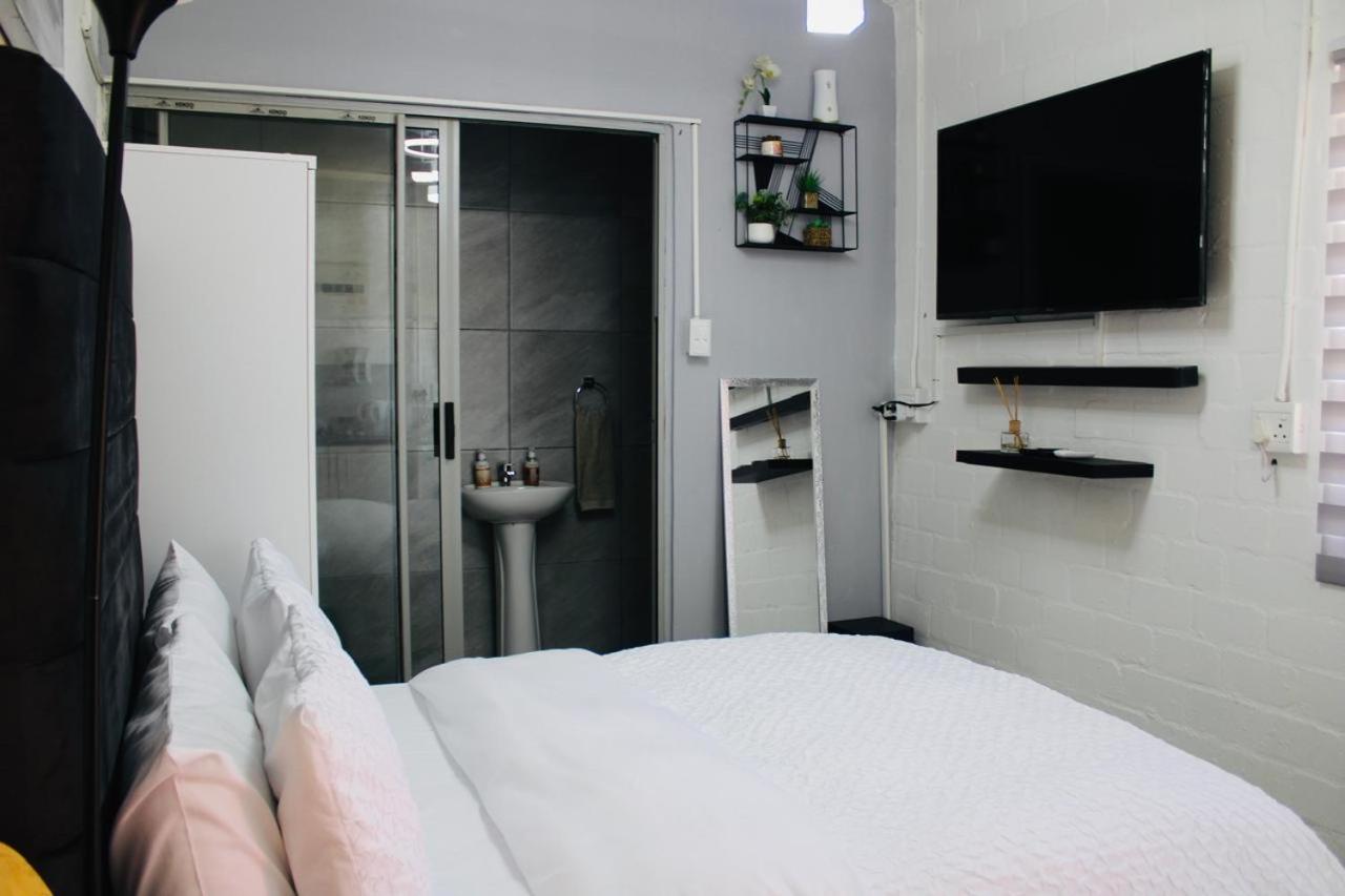 A Room with private Entrance view 3