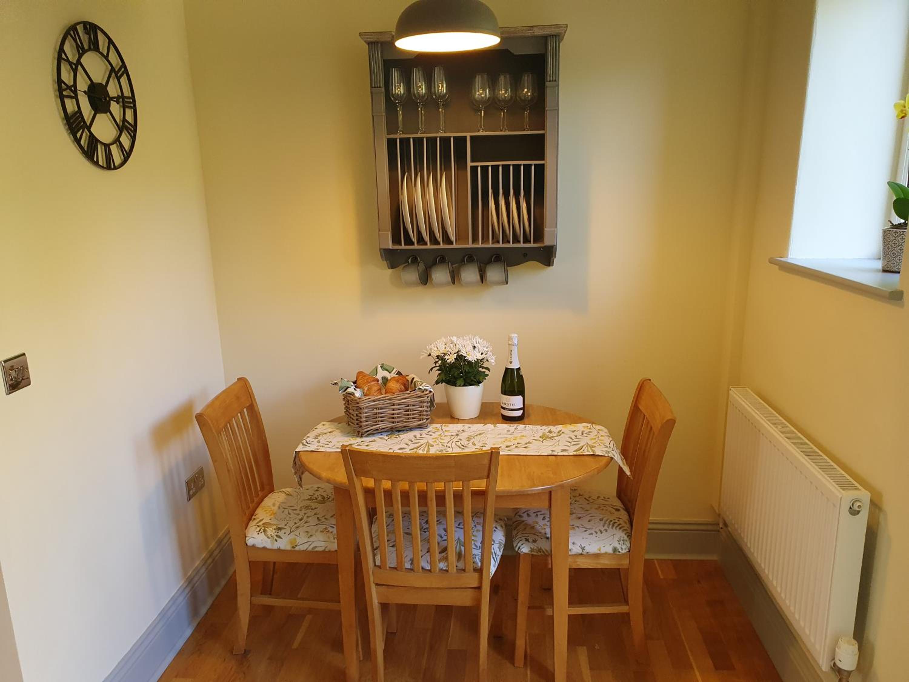 Cosy 2 bed cottage in Stamford view 3