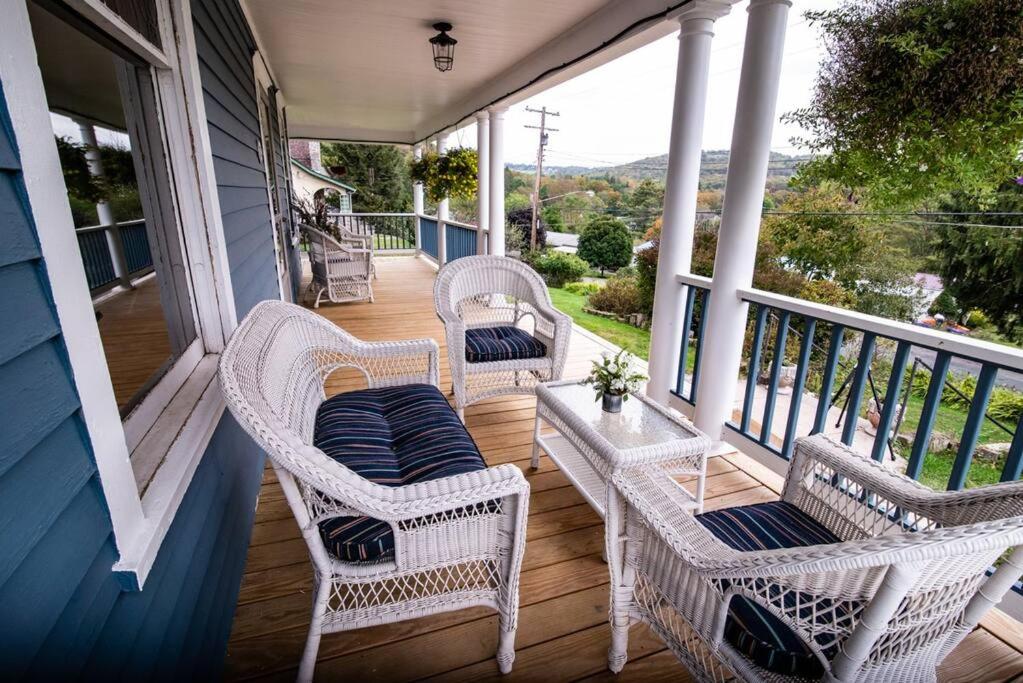 Luxury Estate with Wood Stove and Hot Tub - Dancing Doe Estate view 5