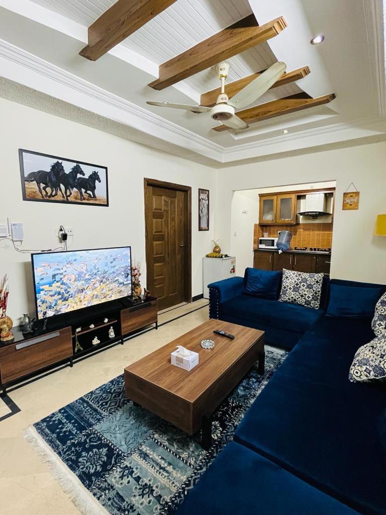Entire 2BR Apartment, Netflix, Prime view 5