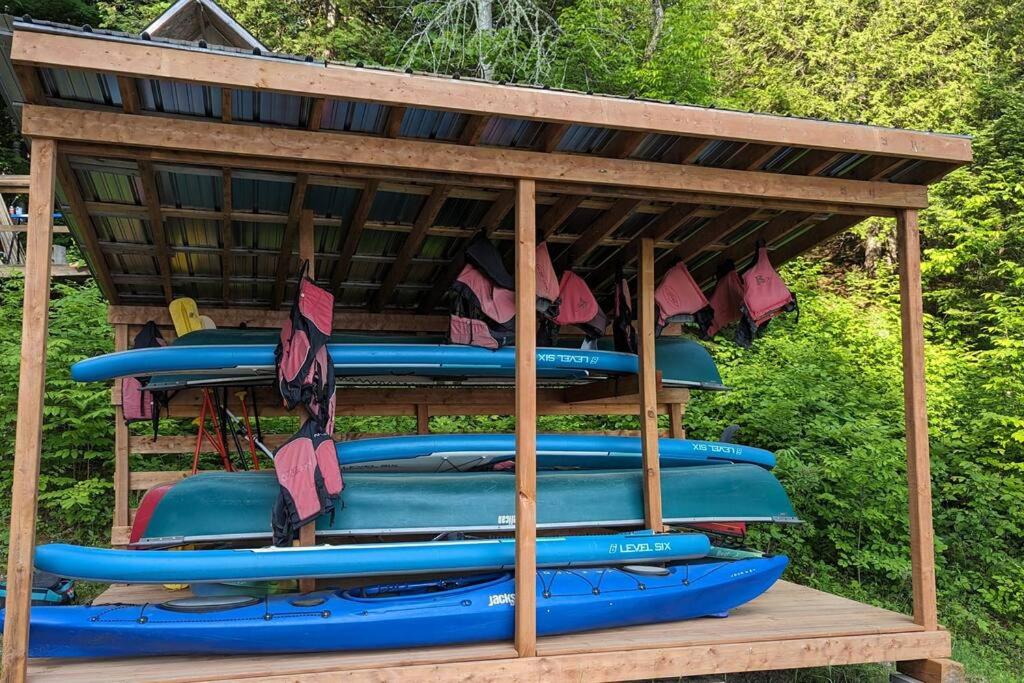 Lux waterfront all inclusive on Ottawa River