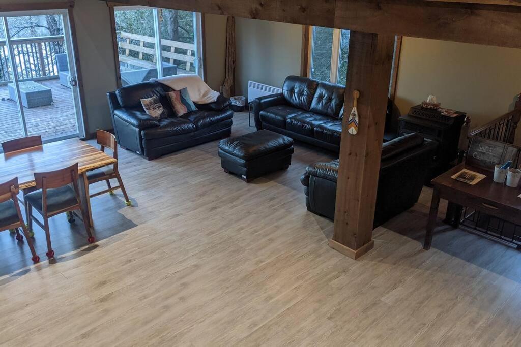 Lux waterfront all inclusive on Ottawa River