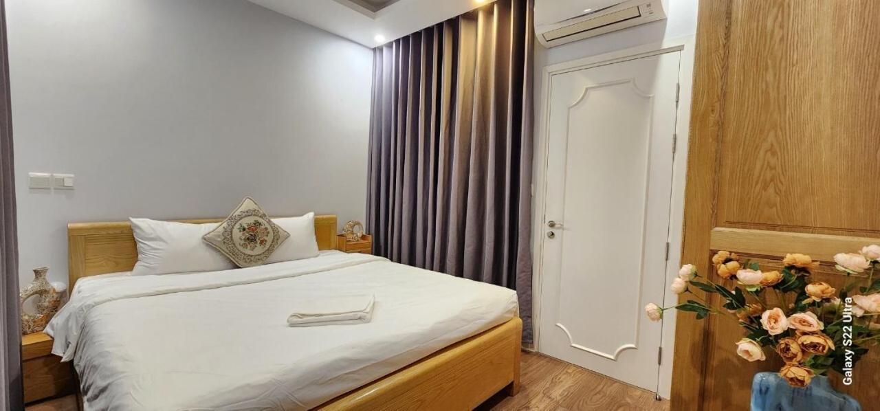 iHome Luxury Apartment in D'eldorado tower